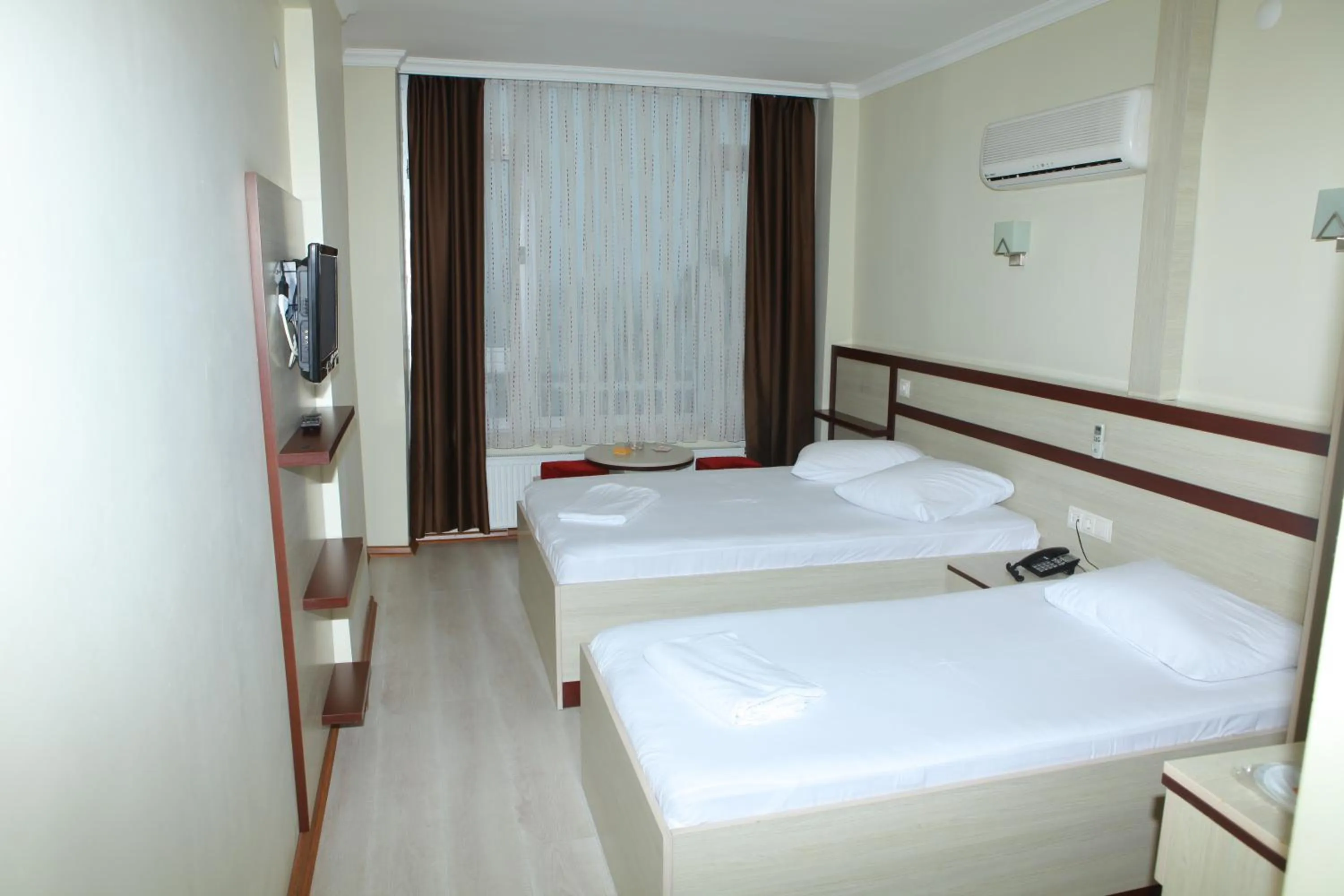 Photo of the whole room, Bed in Cihan Hotel