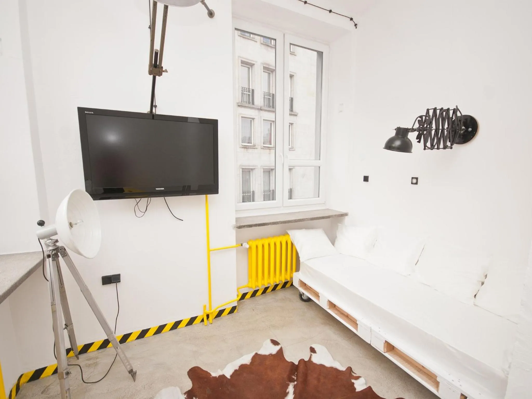 Photo of the whole room in Loft Lot Pszczoły