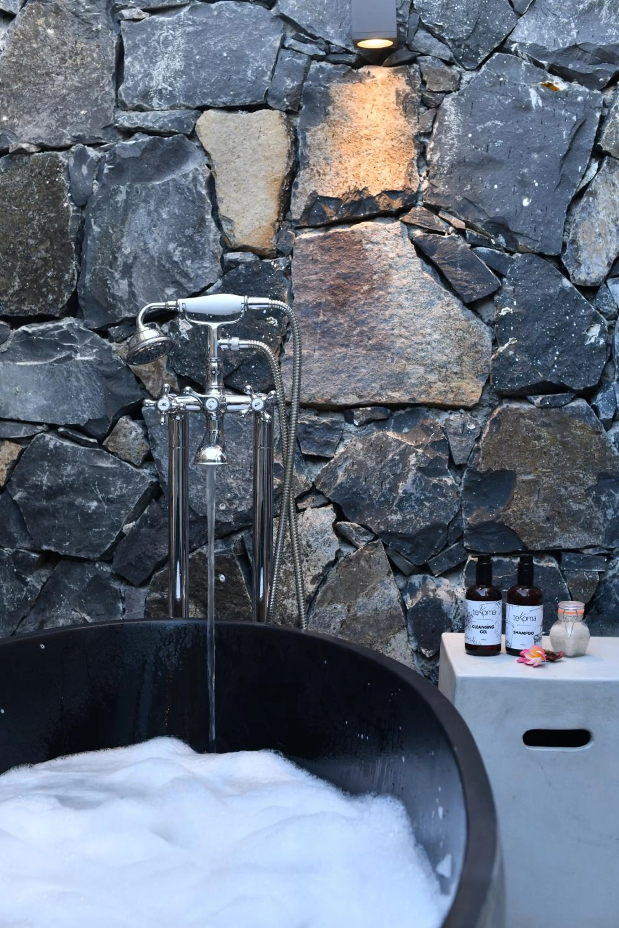 Bath in Constance Tekoma - Rodrigues Island