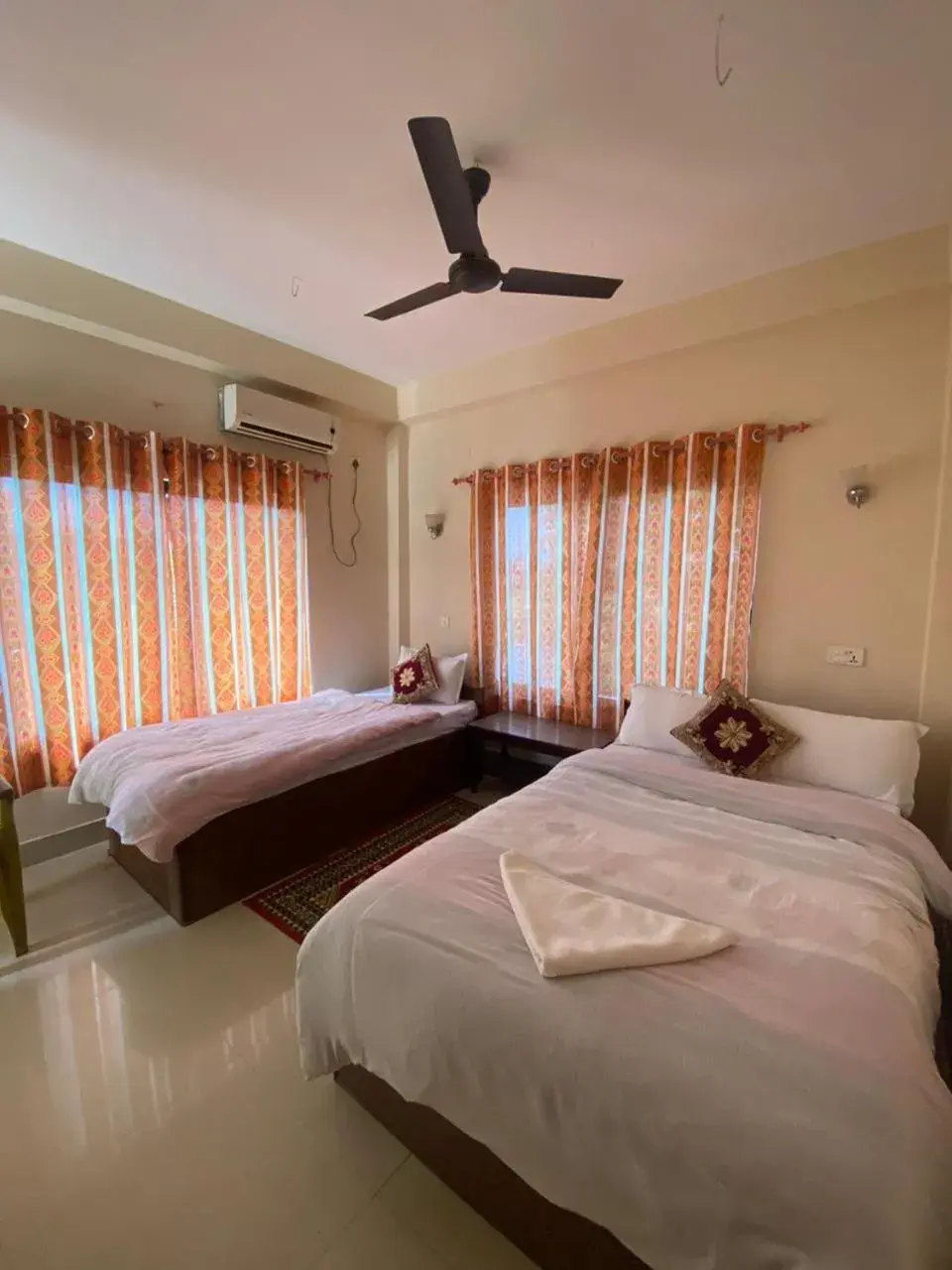 Standard Double or Twin Room in Hotel BhupuSainik Sauraha, Chitwan Standard Double or Twin Room in Hotel BhupuSainik Sauraha, Chitwan