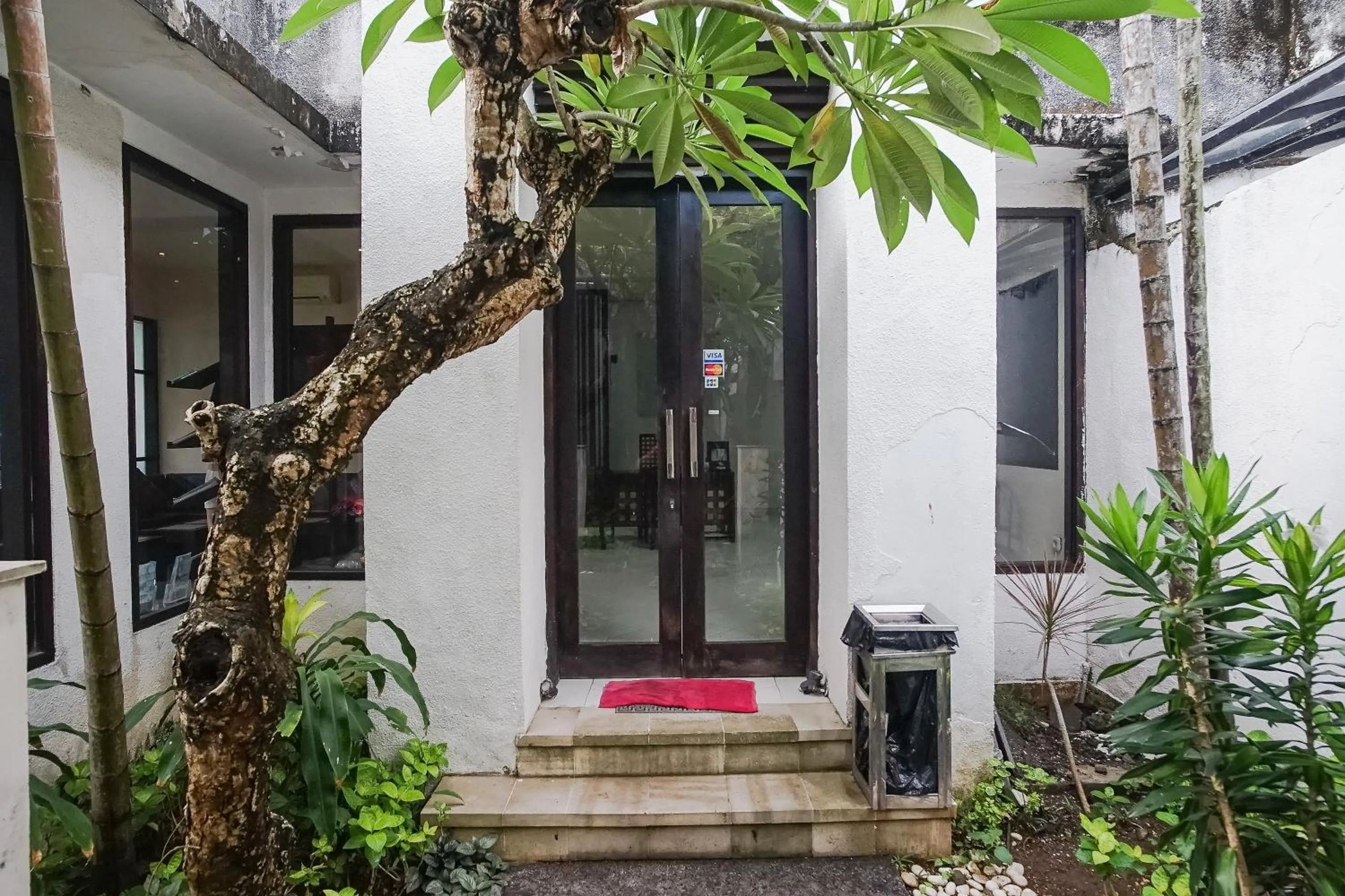 Property building in Queen Rose Villa & Spa