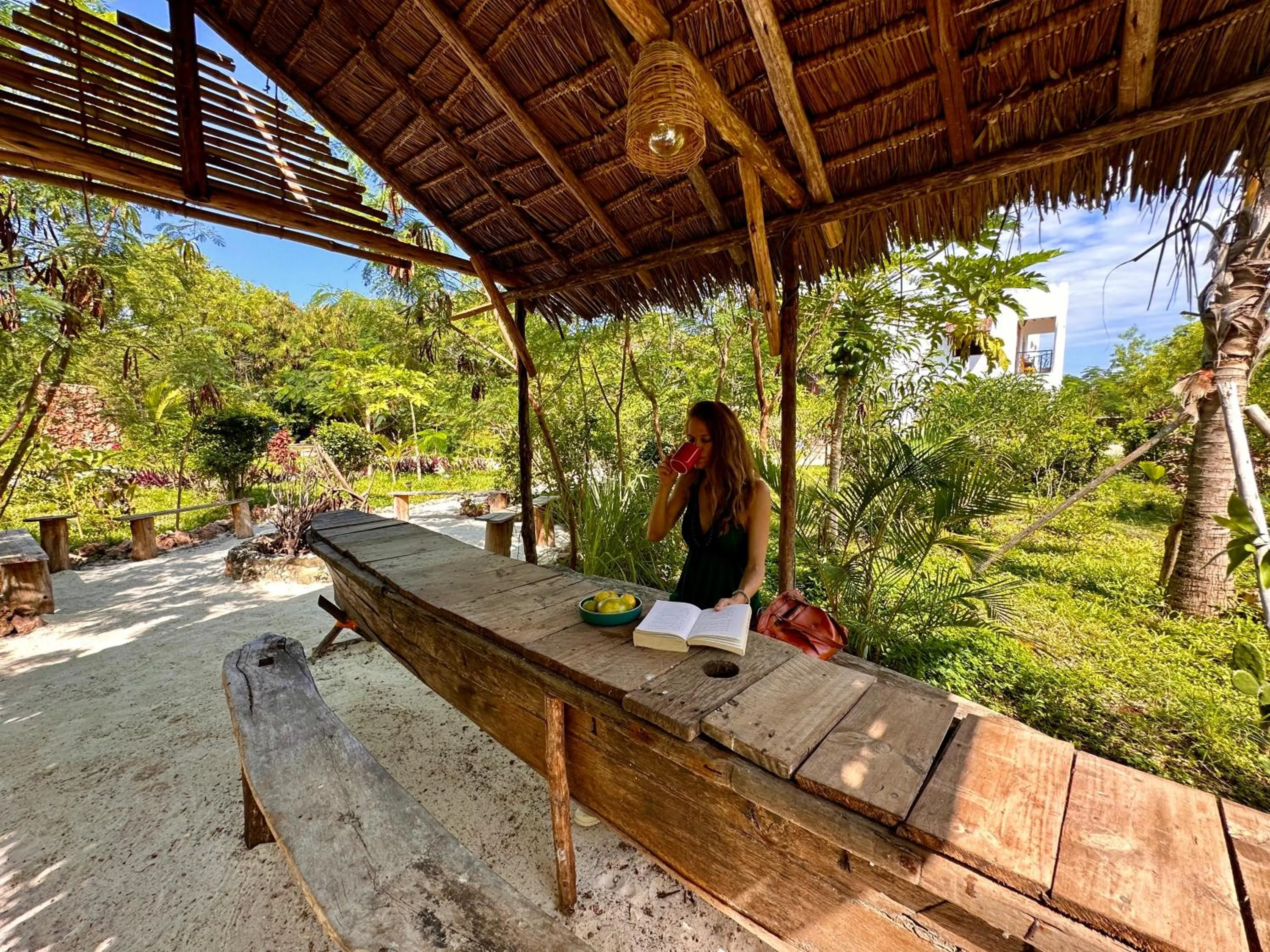 Garden in Kameleon Blue