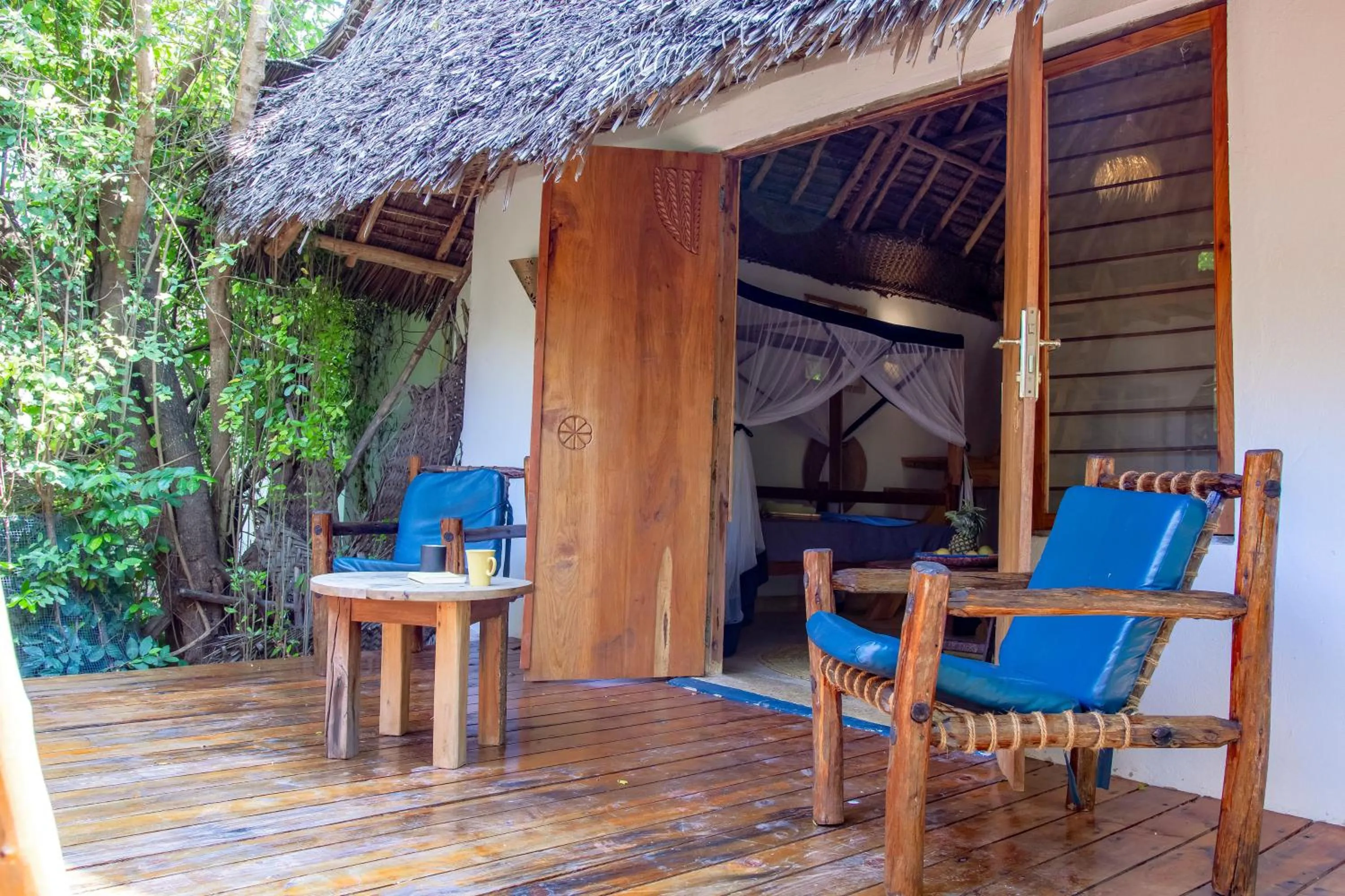 Patio in Kameleon Blue