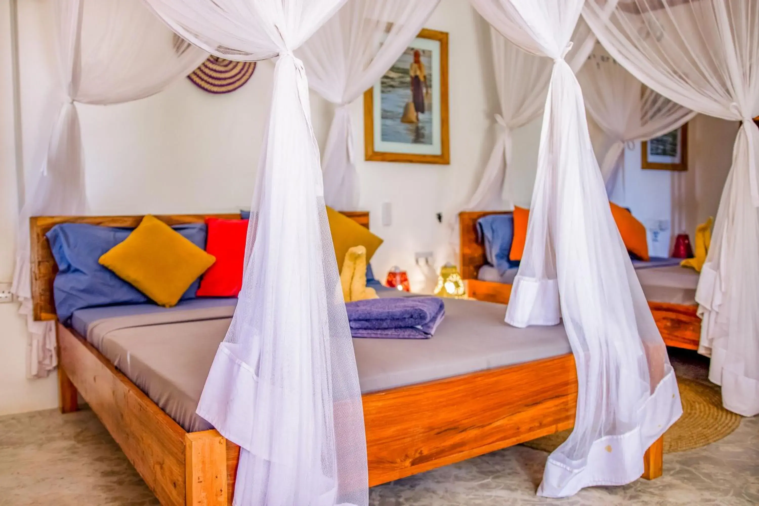 King Room with Two Queen Beds - single occupancy in Kameleon Blue King Room with Two Queen Beds - single occupancy in Kameleon Blue