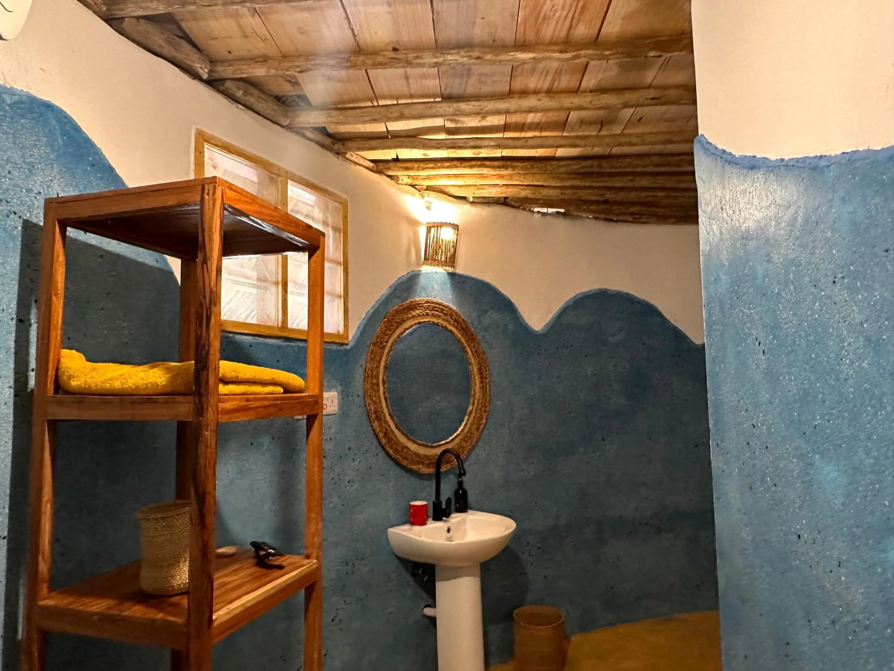 Bathroom in Kameleon Blue