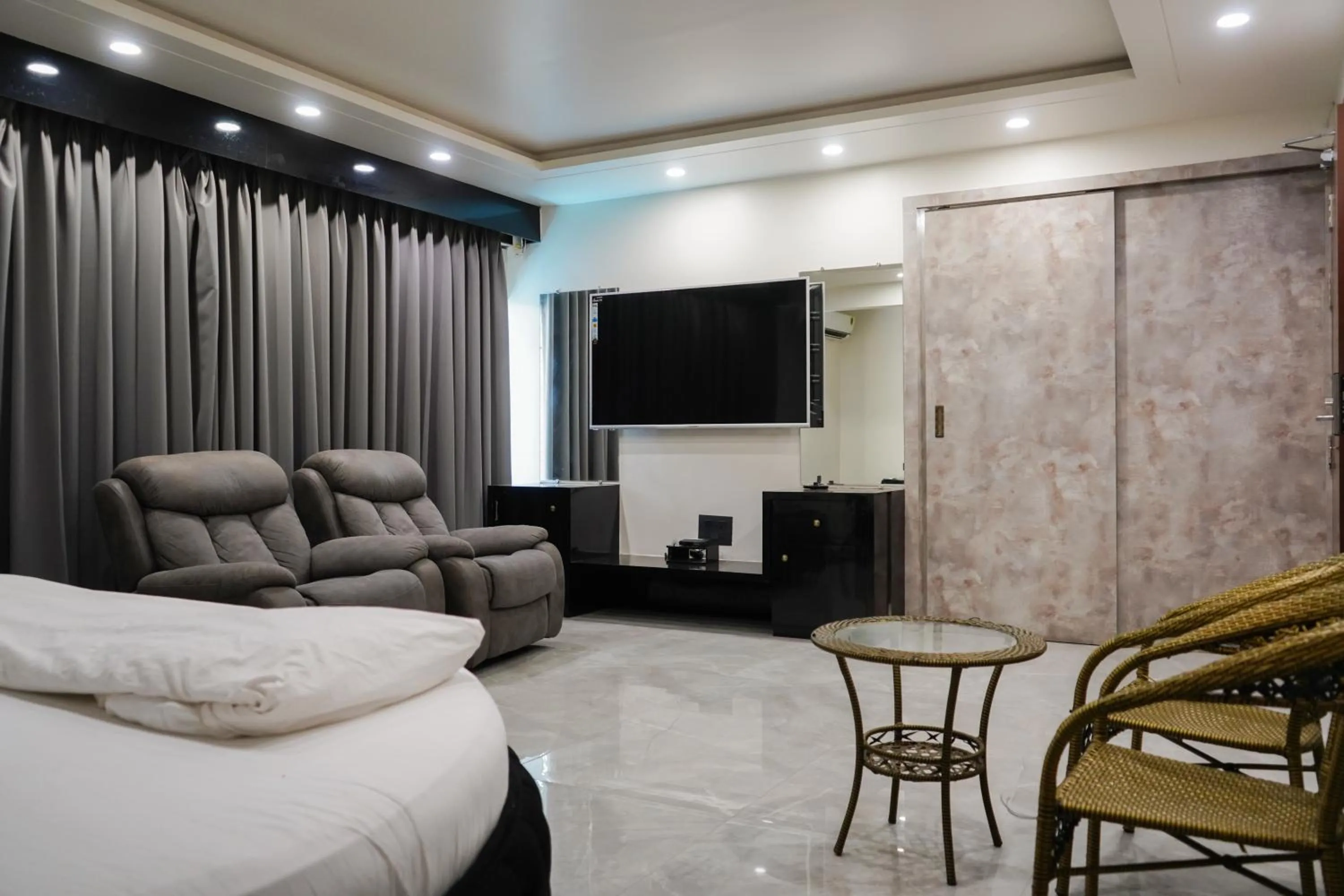 TV and multimedia in Anand Resort - A luxury Private Pool Resort in Nashik