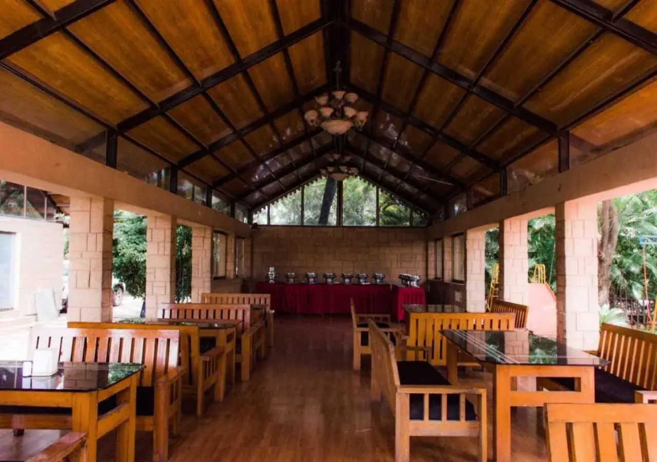 Restaurant/places to eat in Anand Resort - A luxury Private Pool Resort in Nashik Restaurant/places to eat in Anand Resort - A luxury Private Pool Resort in Nashik