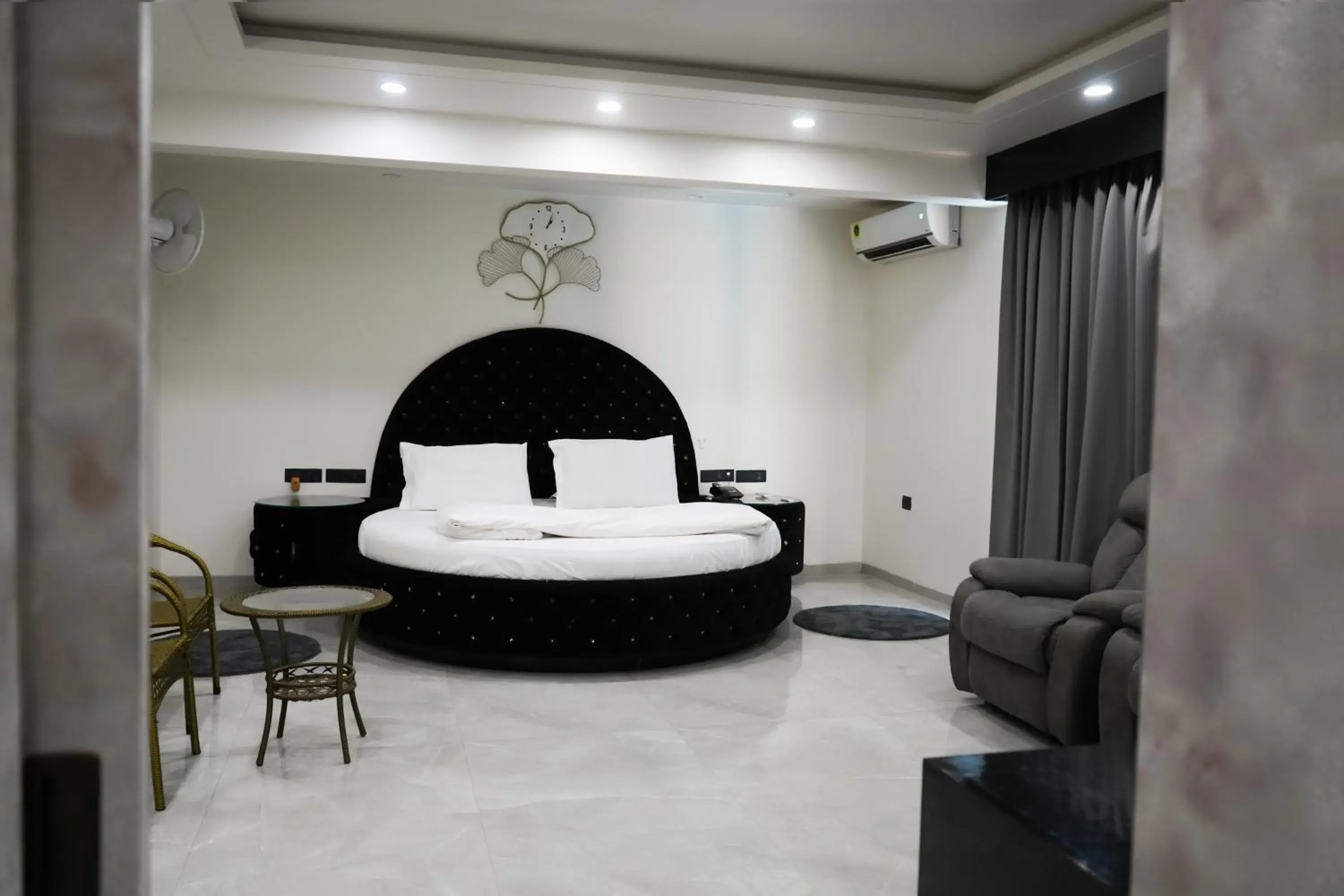 Bed in Anand Resort - A luxury Private Pool Resort in Nashik Bed in Anand Resort - A luxury Private Pool Resort in Nashik