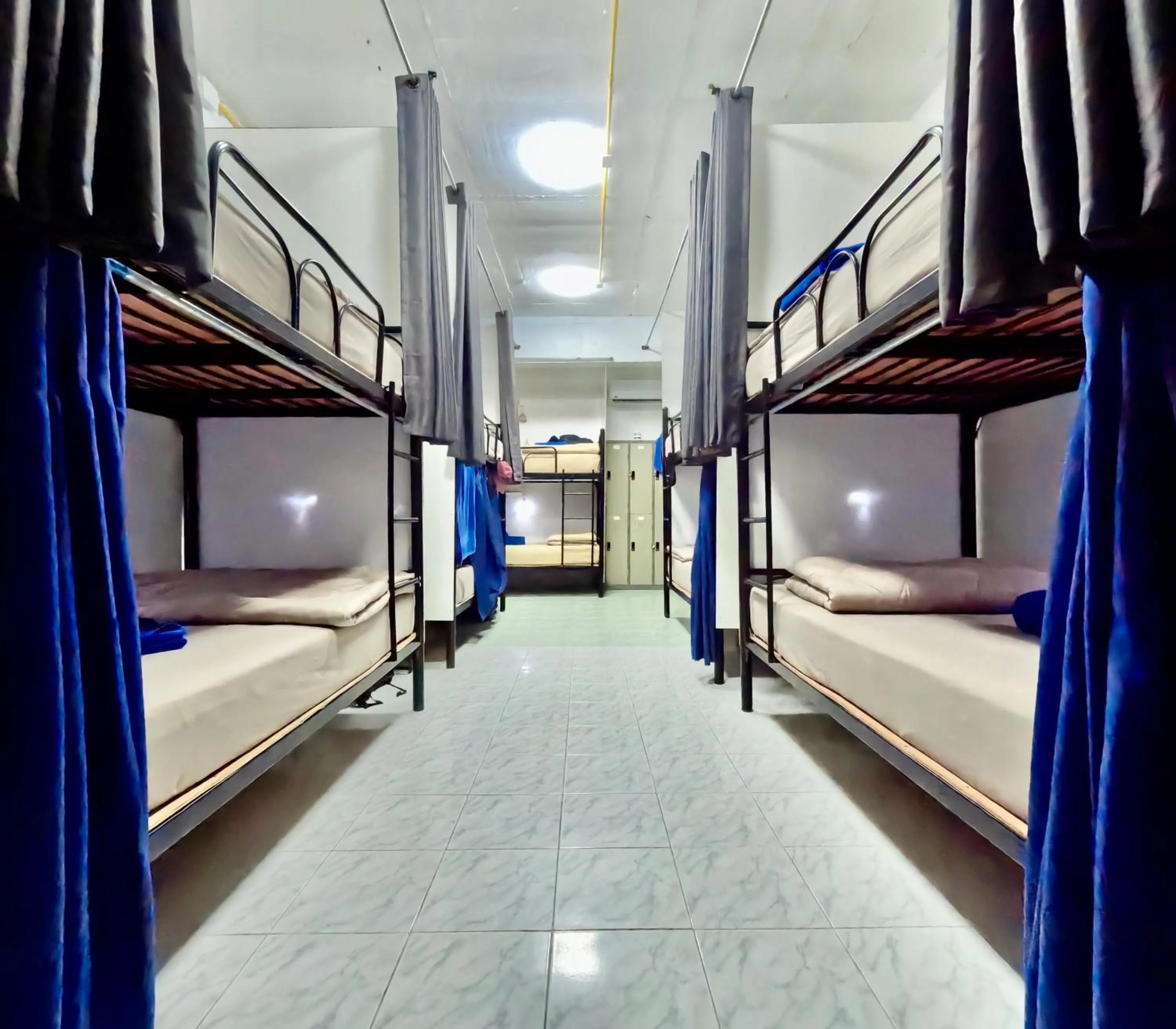 Bed in 10-Bed Mixed Dormitory Room in Sweed Dee Hostel