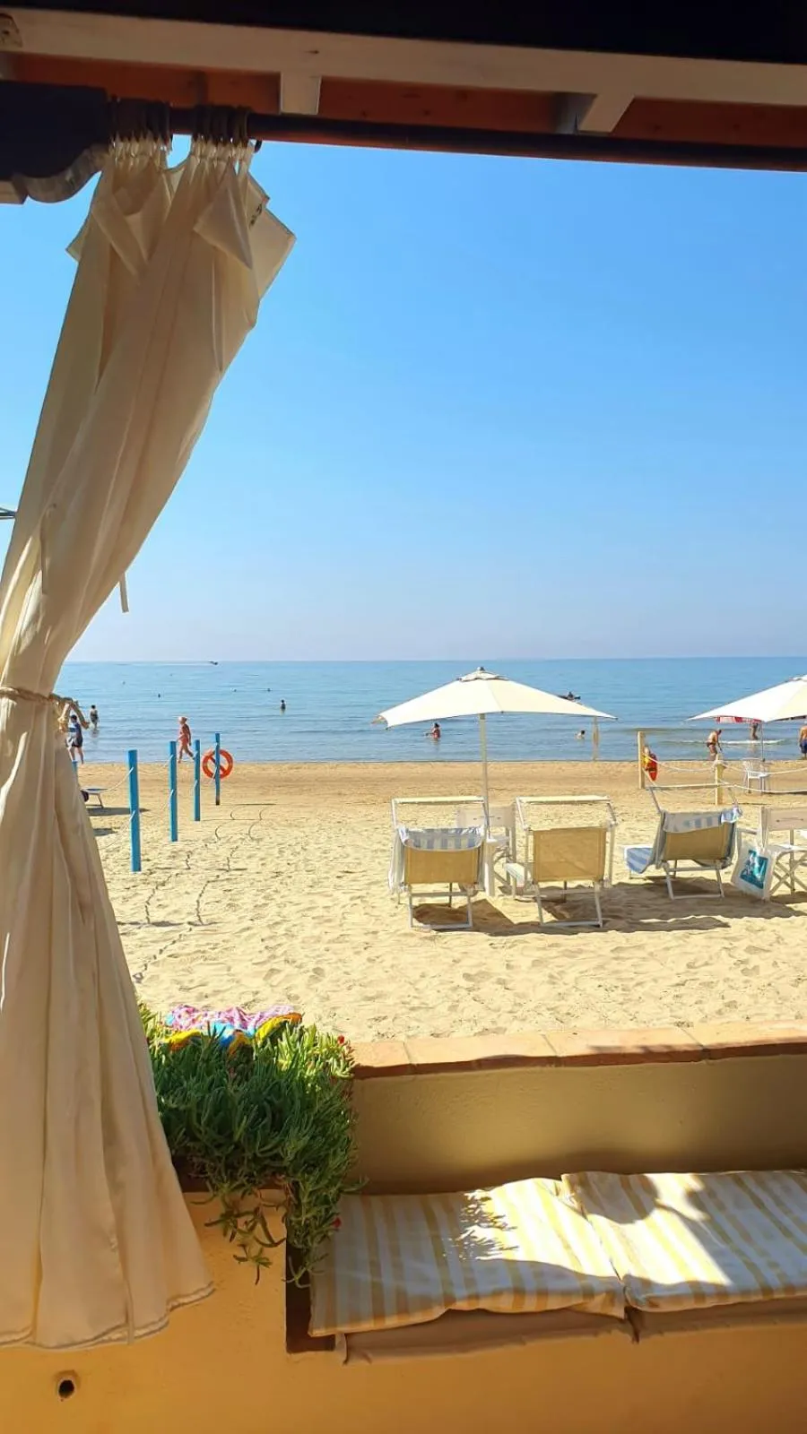 Beach in Hotel Aurora