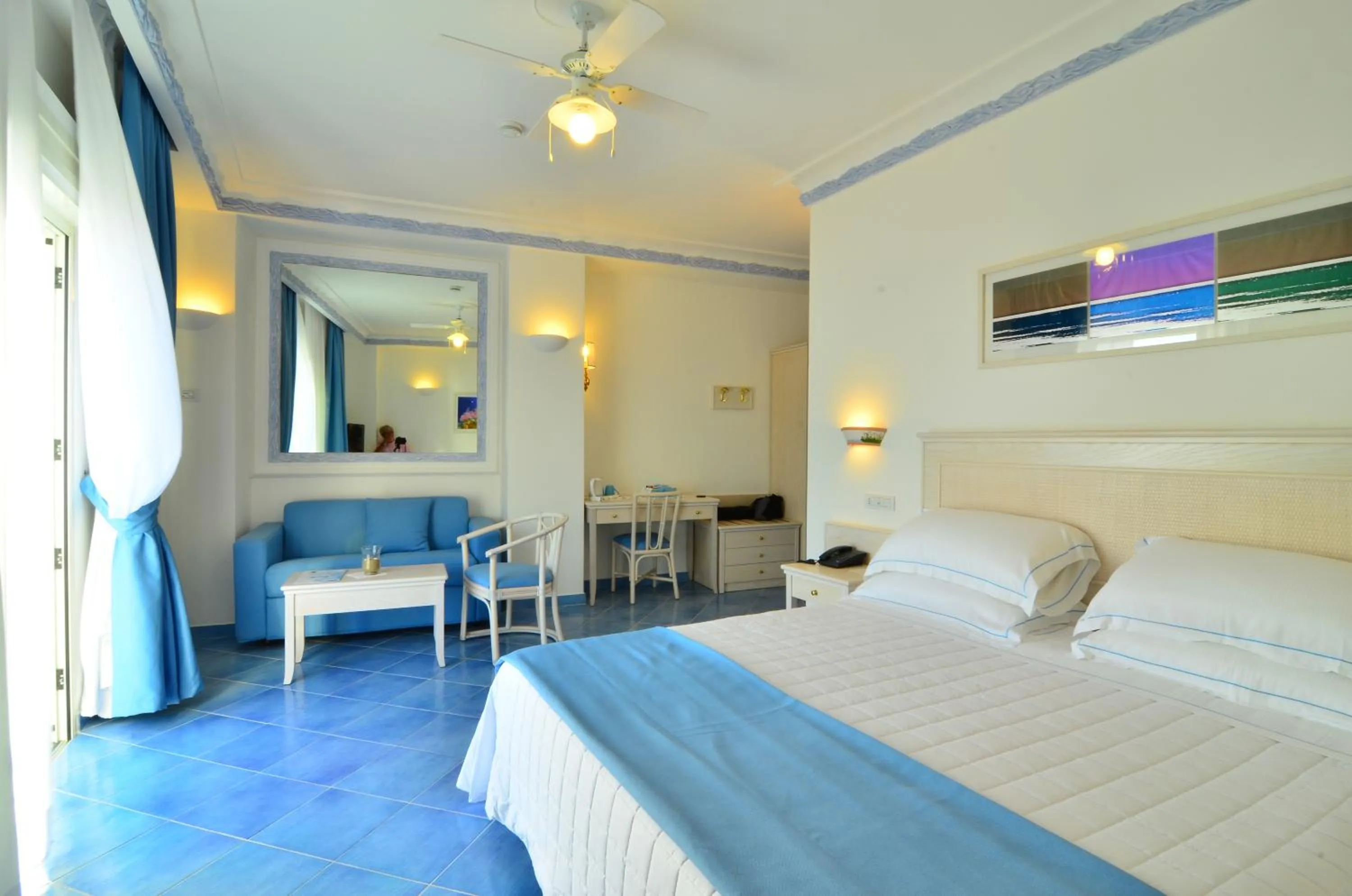 Bedroom, Bed in Hotel Aurora