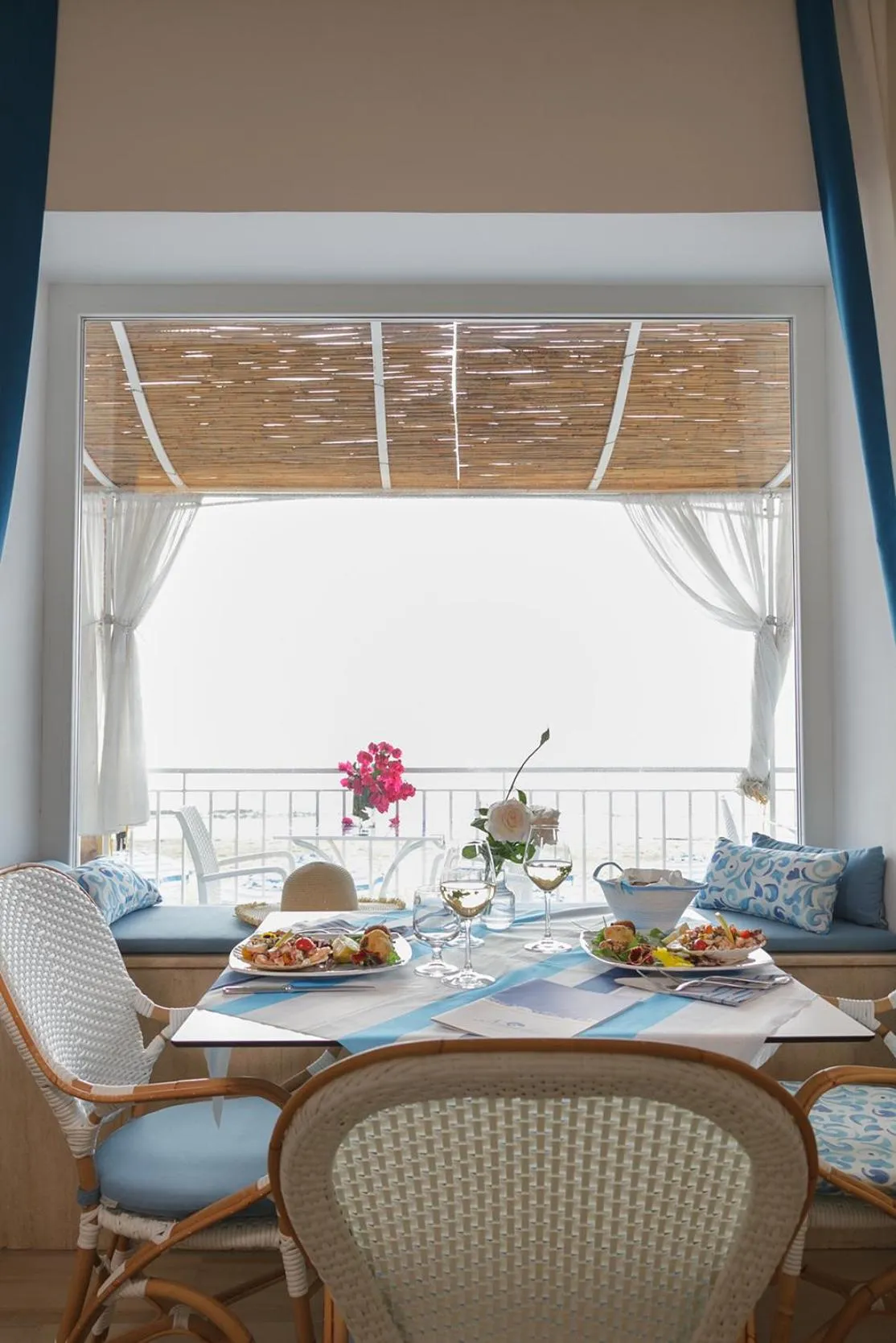 Food in Hotel Aurora