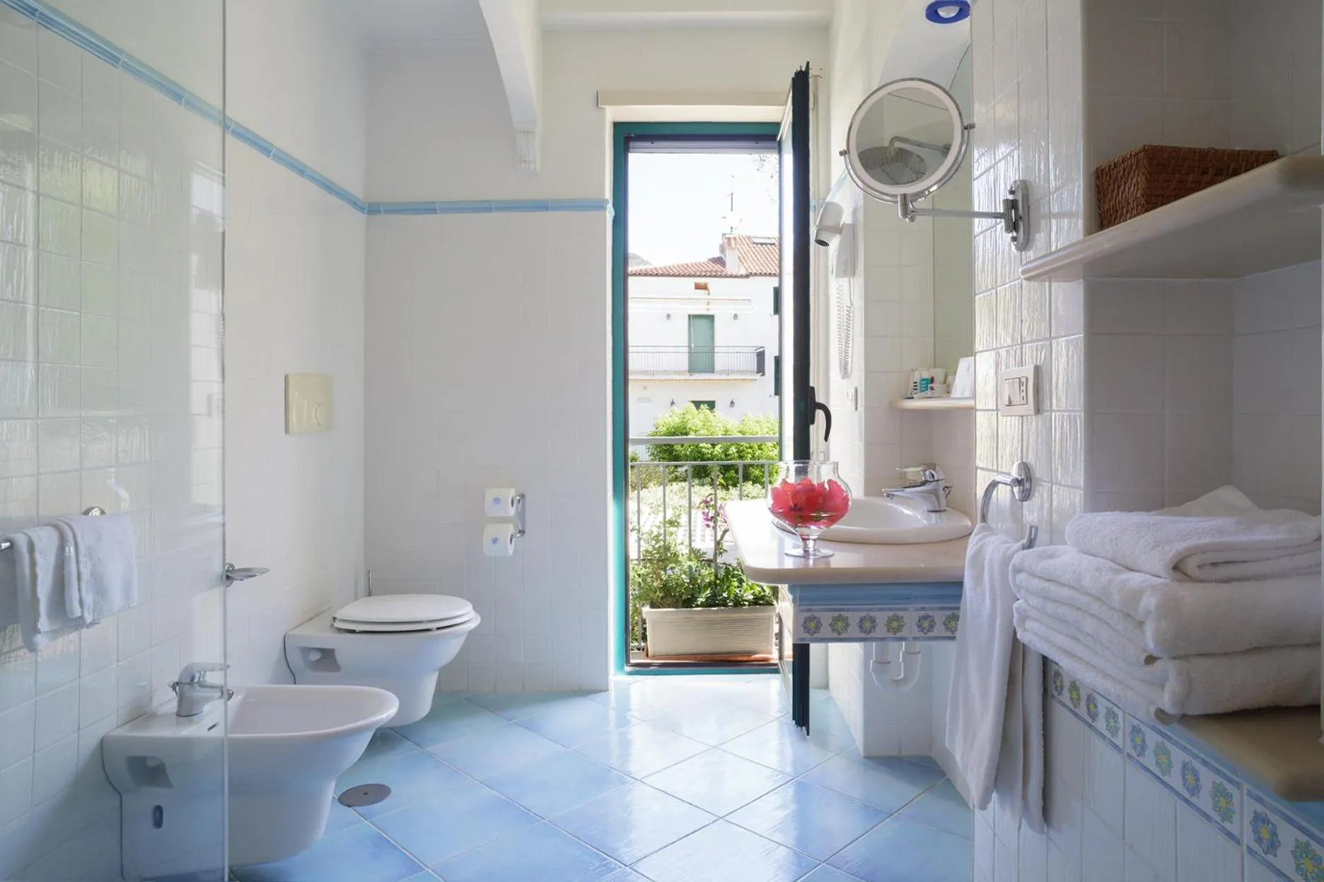 Bathroom in Hotel Aurora