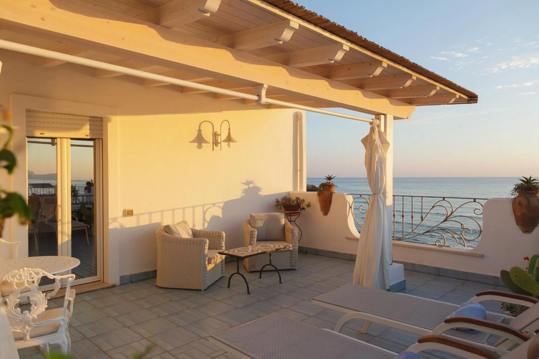 Patio in Hotel Aurora