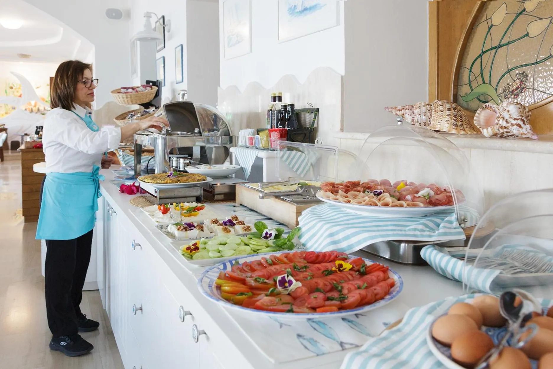 Buffet breakfast in Hotel Aurora