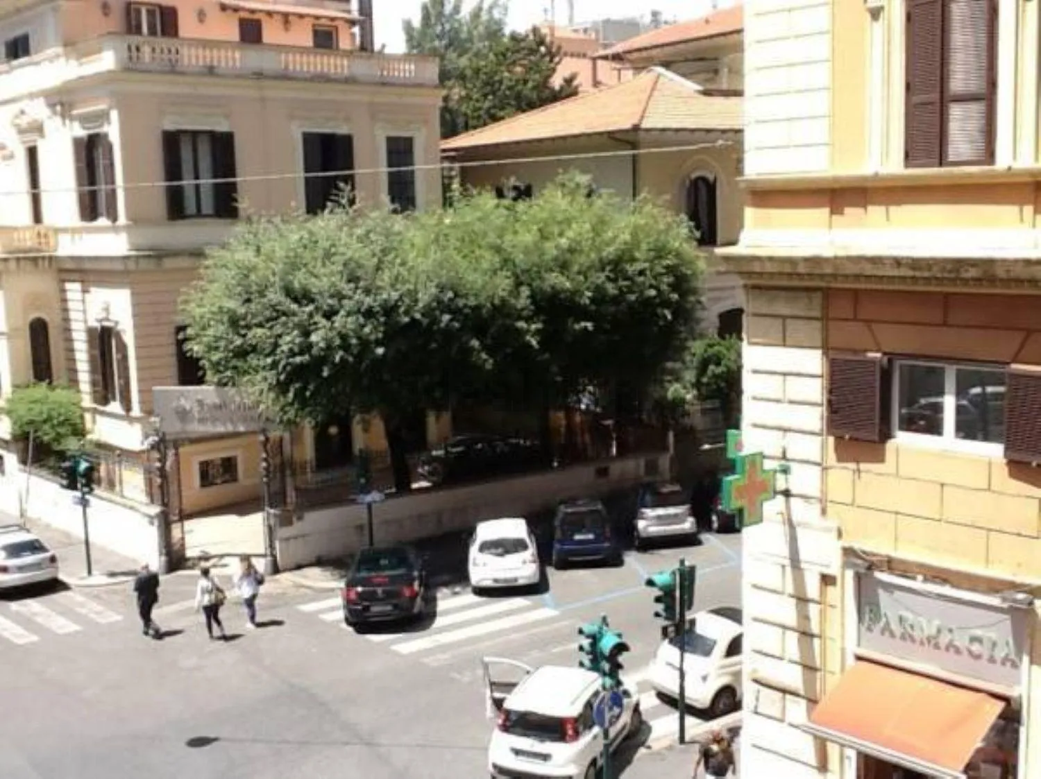 Property building in La Dolce Vita Roma