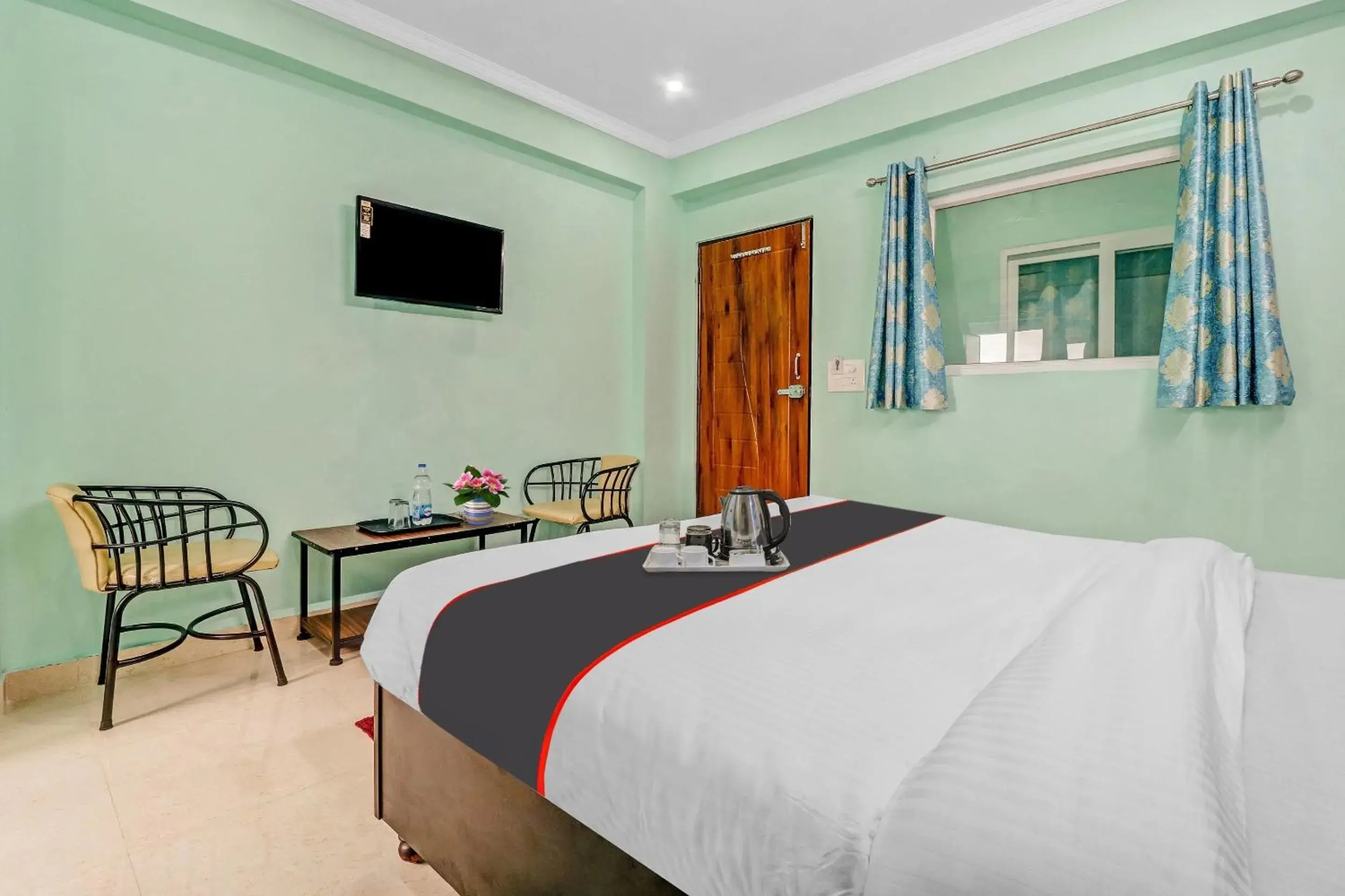 Bedroom, Bed in Super Collection O The Kailash Hotel Bedroom, Bed in Super Collection O The Kailash Hotel