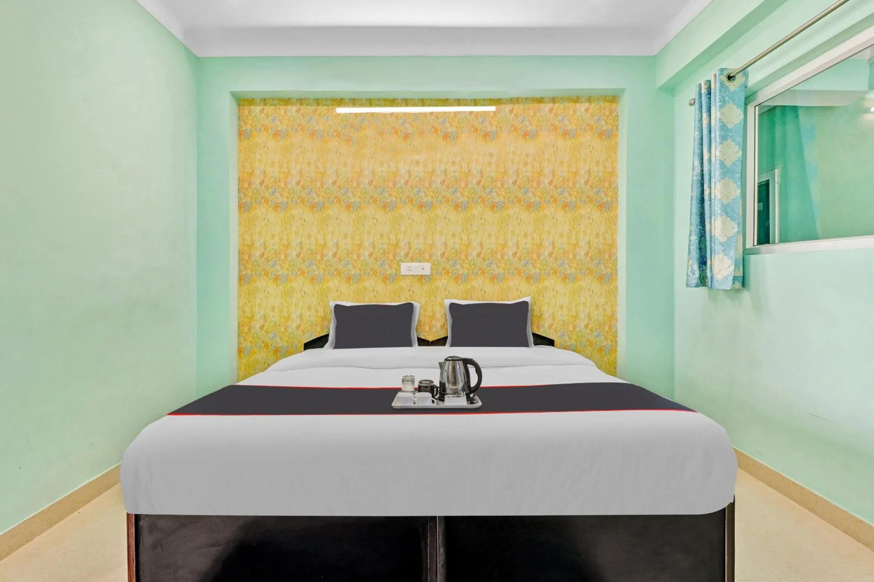 Bedroom, Bed in Super Collection O The Kailash Hotel