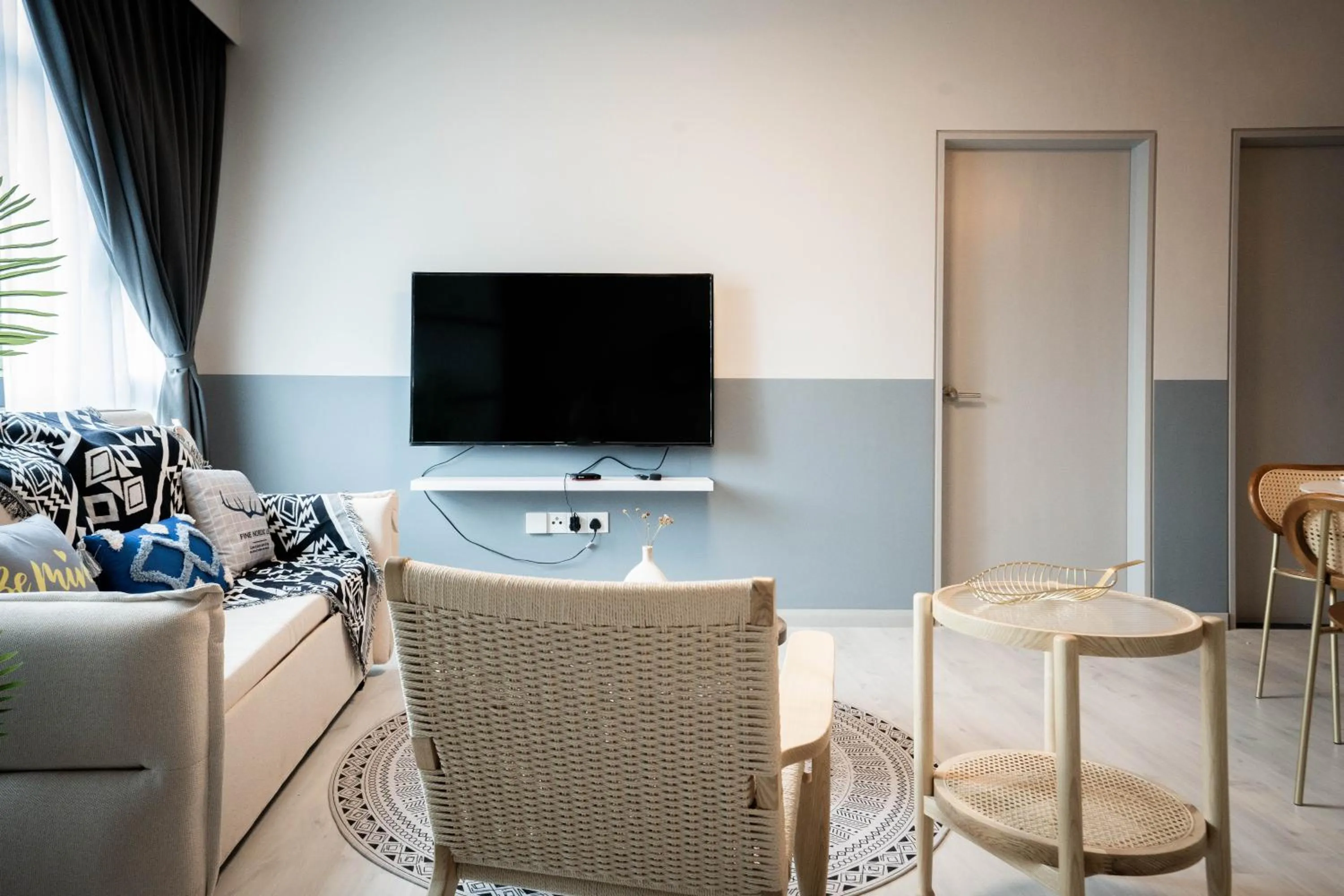 TV and multimedia in Jesselton Quay by Pinstay