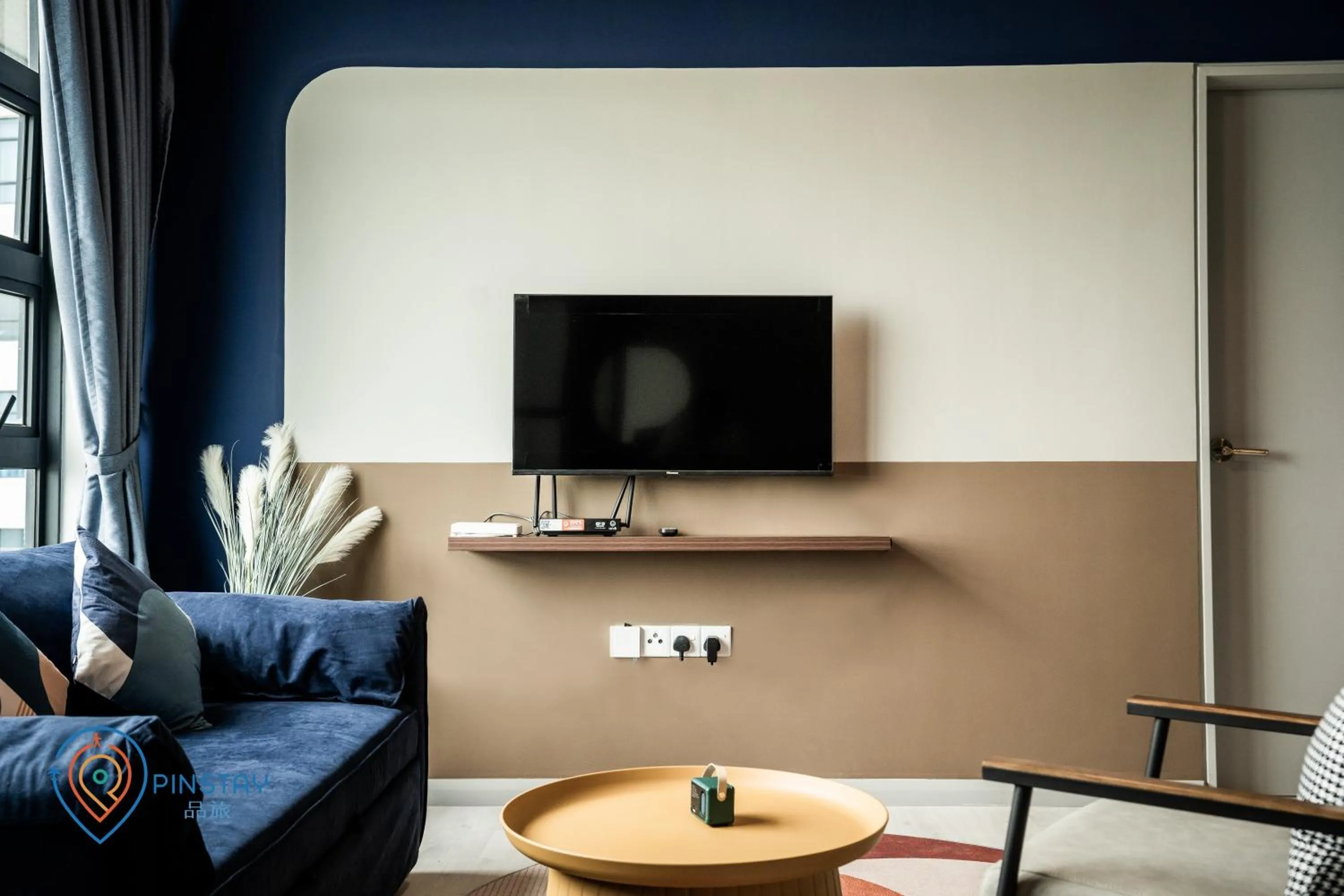 TV and multimedia in Jesselton Quay by Pinstay