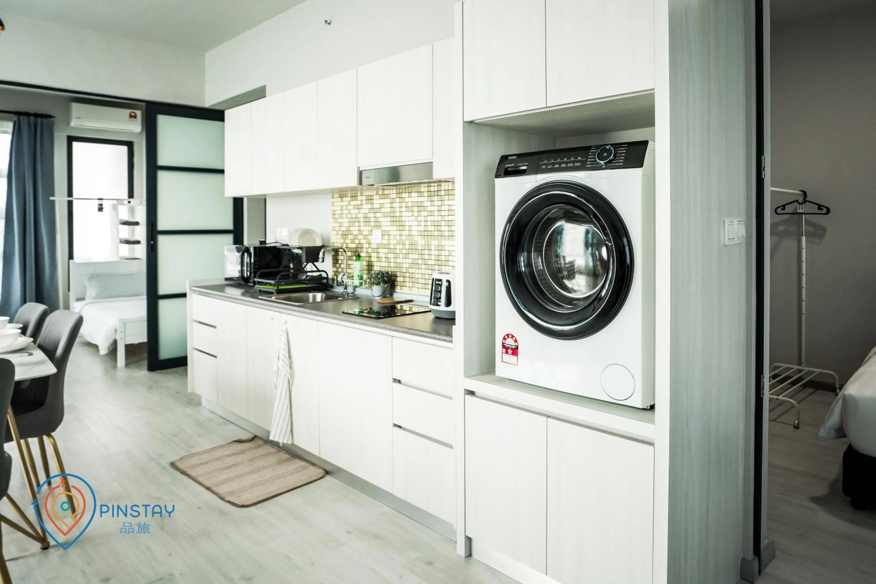 Kitchen or kitchenette in Jesselton Quay by Pinstay