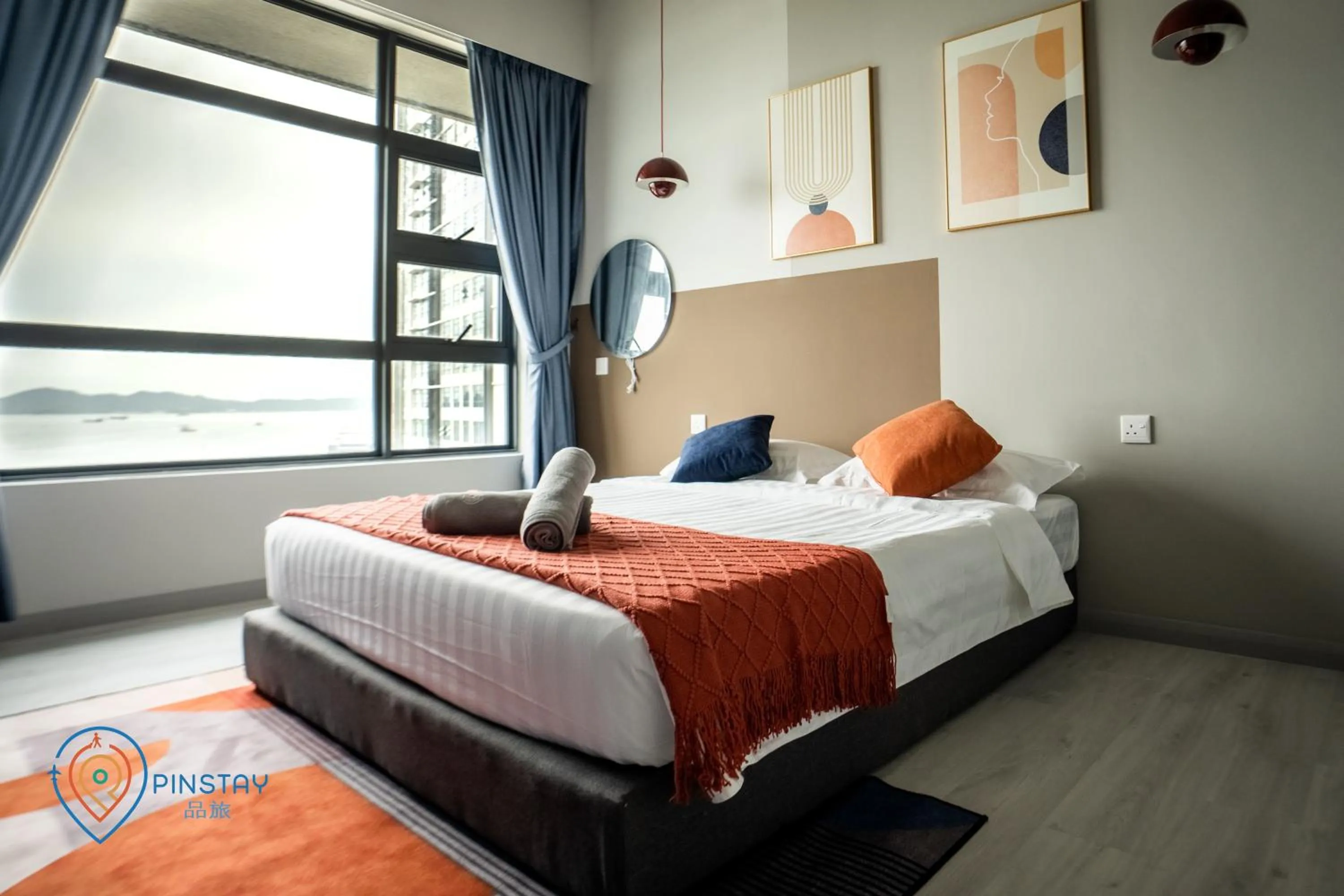 Bed in Jesselton Quay by Pinstay