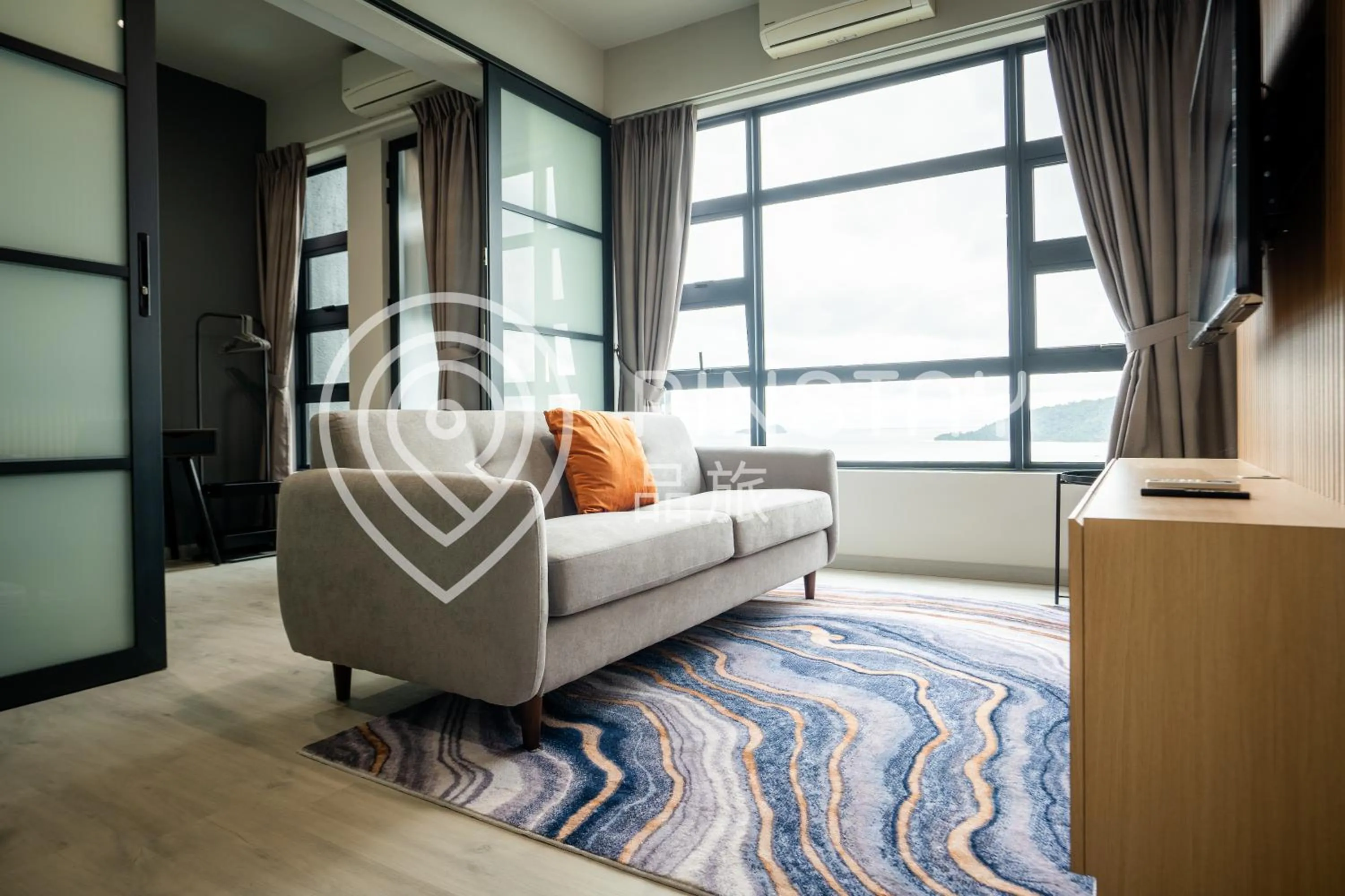 TV and multimedia in Jesselton Quay by Pinstay