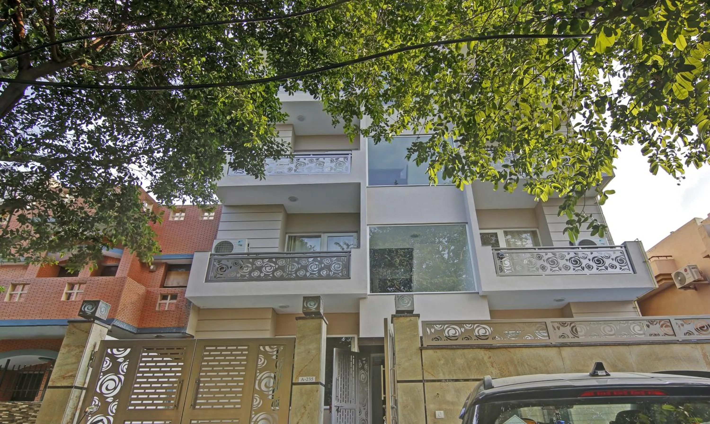 Property building in Treebo Aviraj Inn