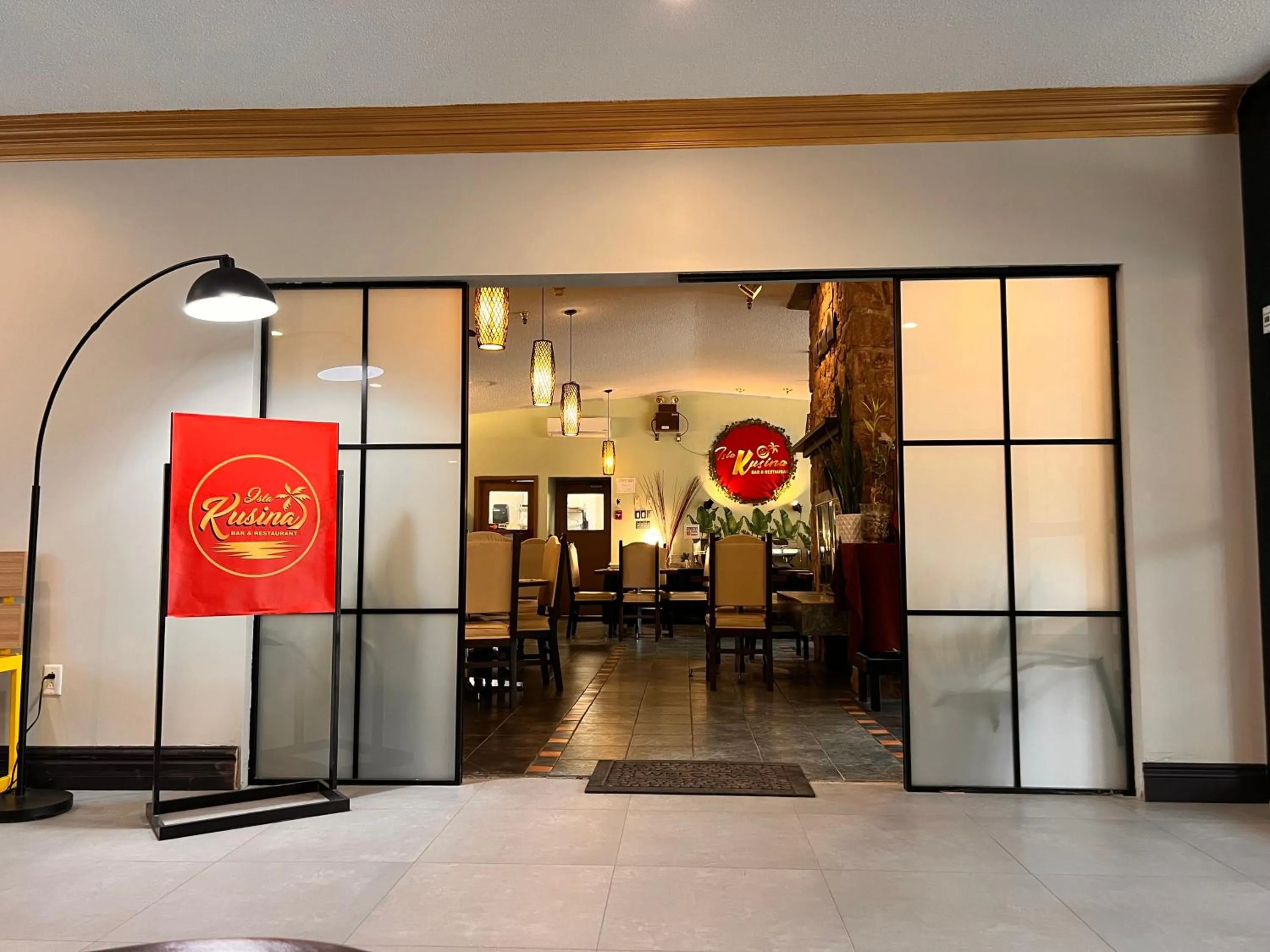 Restaurant/places to eat in Hearthstone Inn Sydney