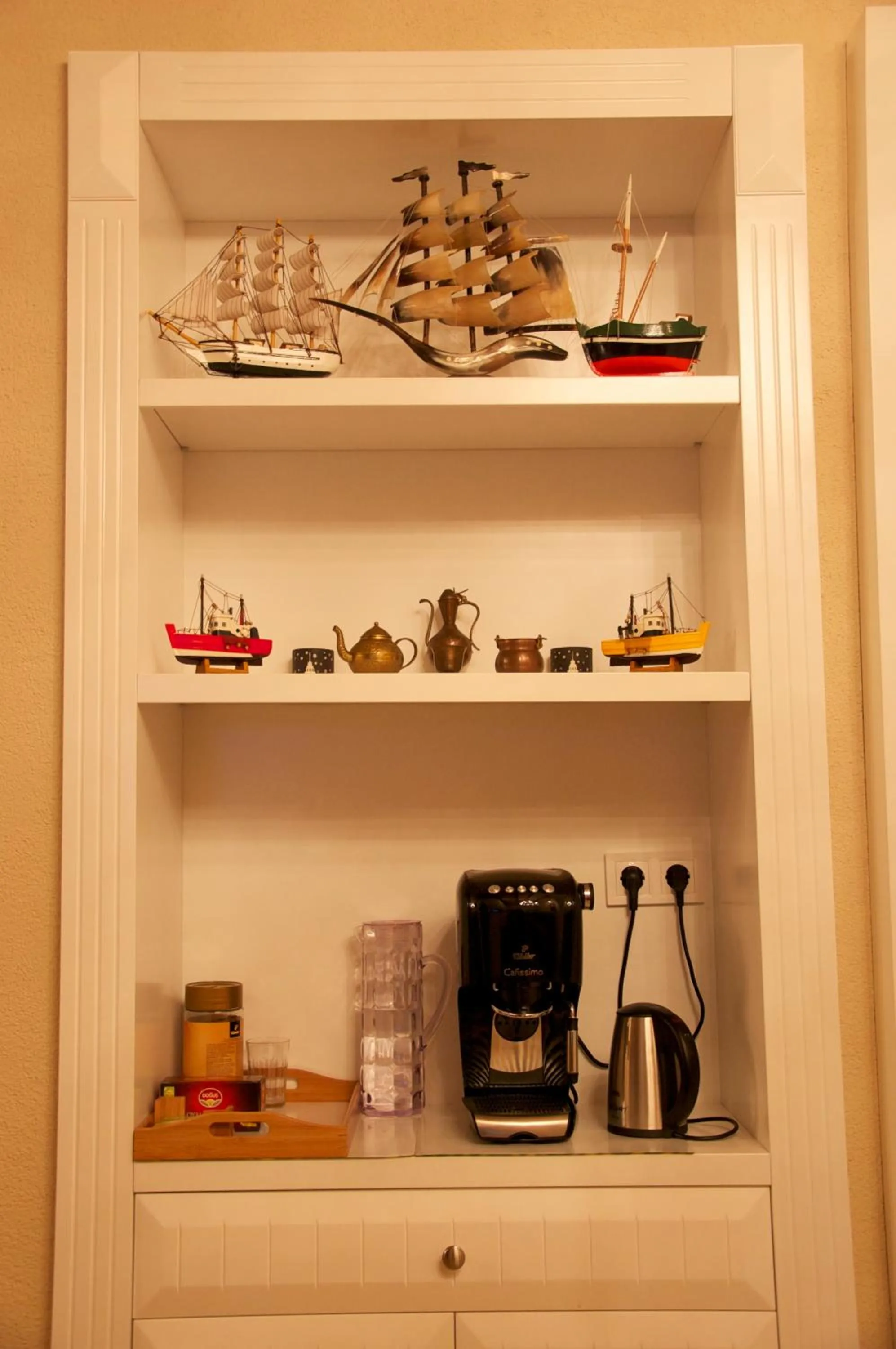 Decorative detail in Art Nouveau Galata