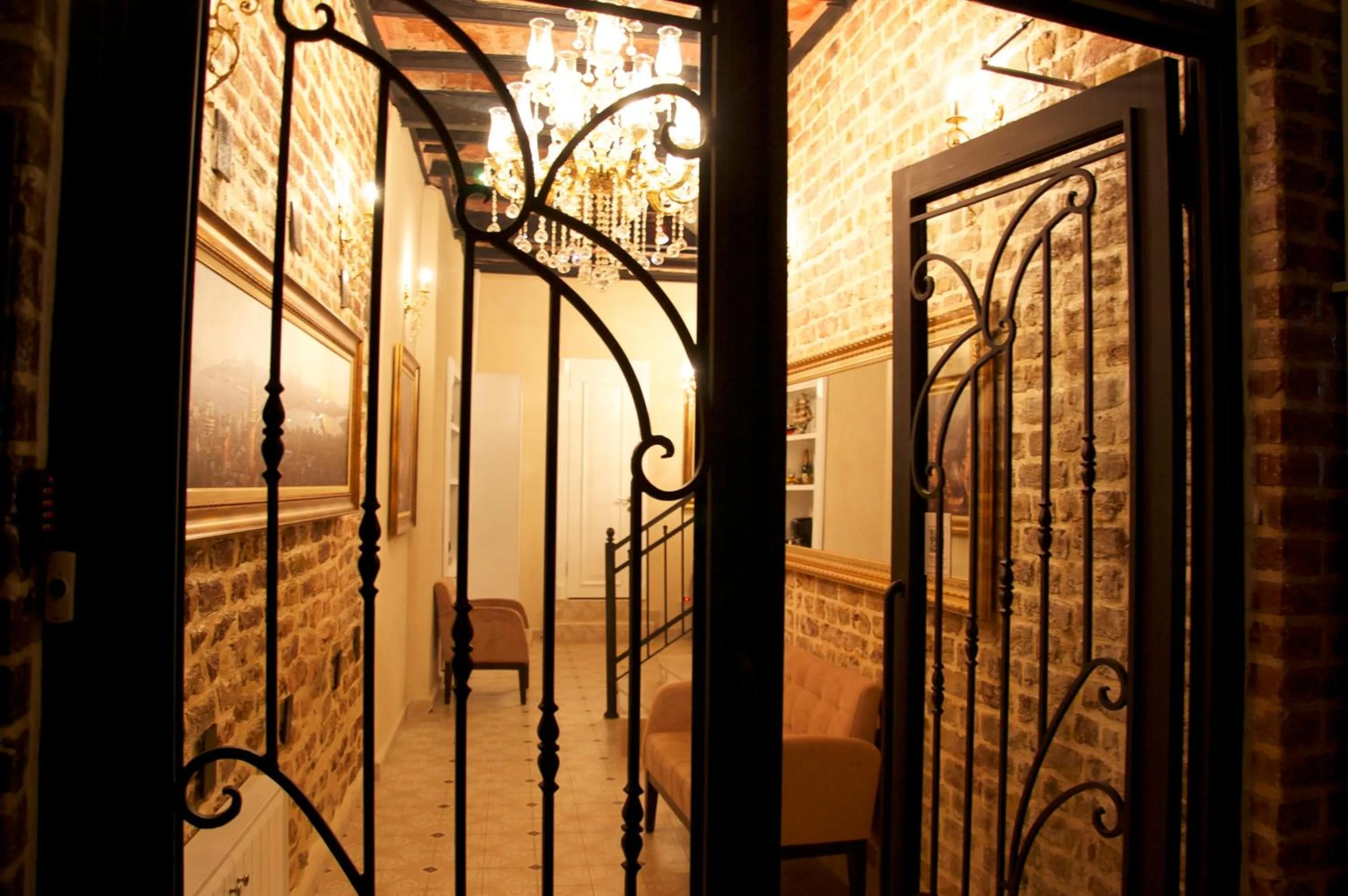 Facade/entrance in Art Nouveau Galata