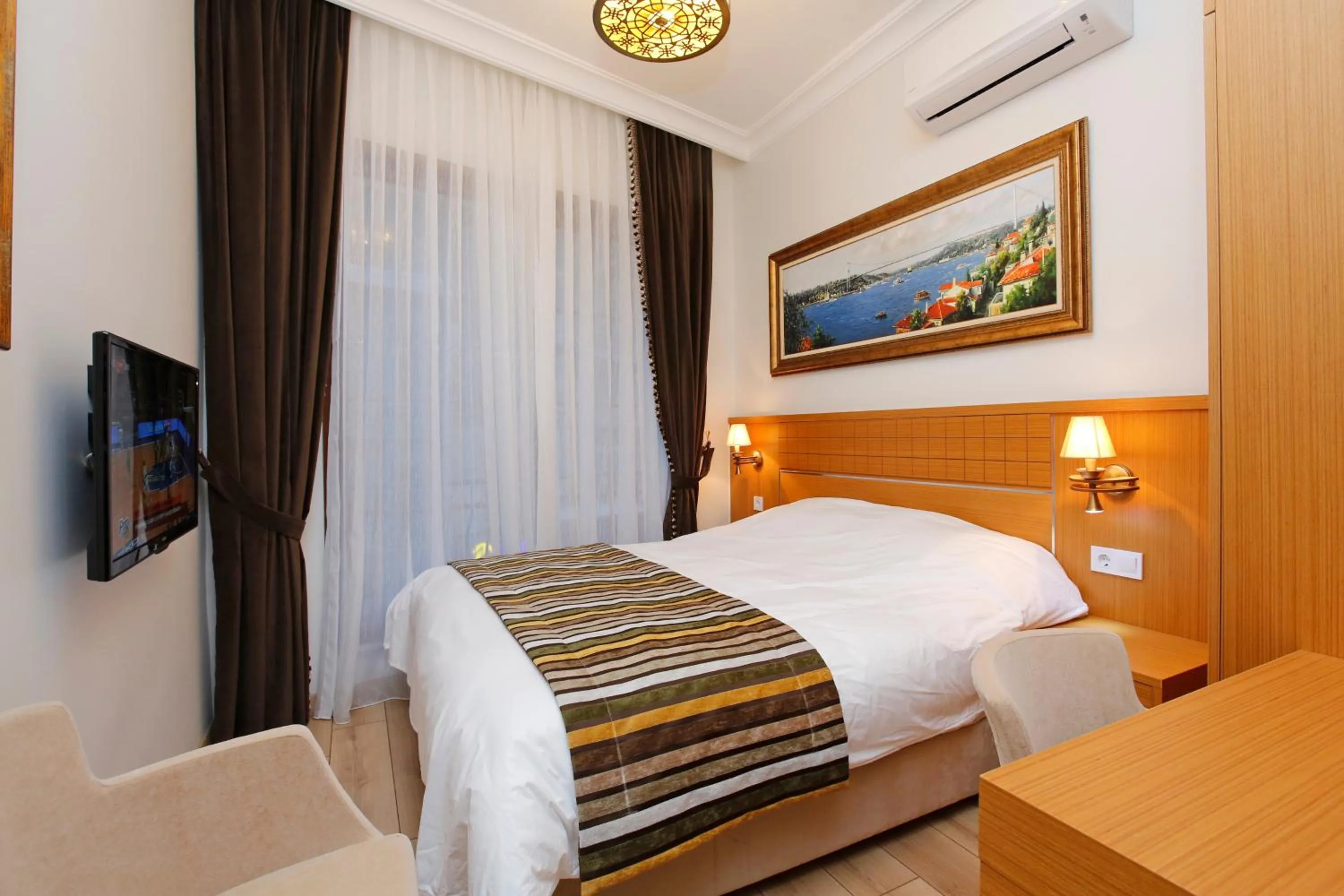 Bedroom, Bed in Art Nouveau Galata