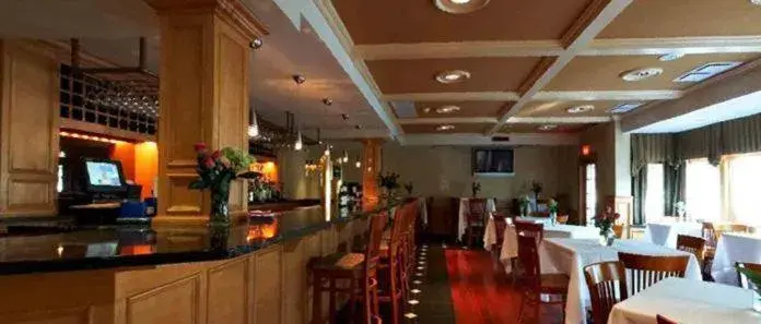 Restaurant/places to eat in Guest House at Norwalk Inn Restaurant/places to eat in Guest House at Norwalk Inn