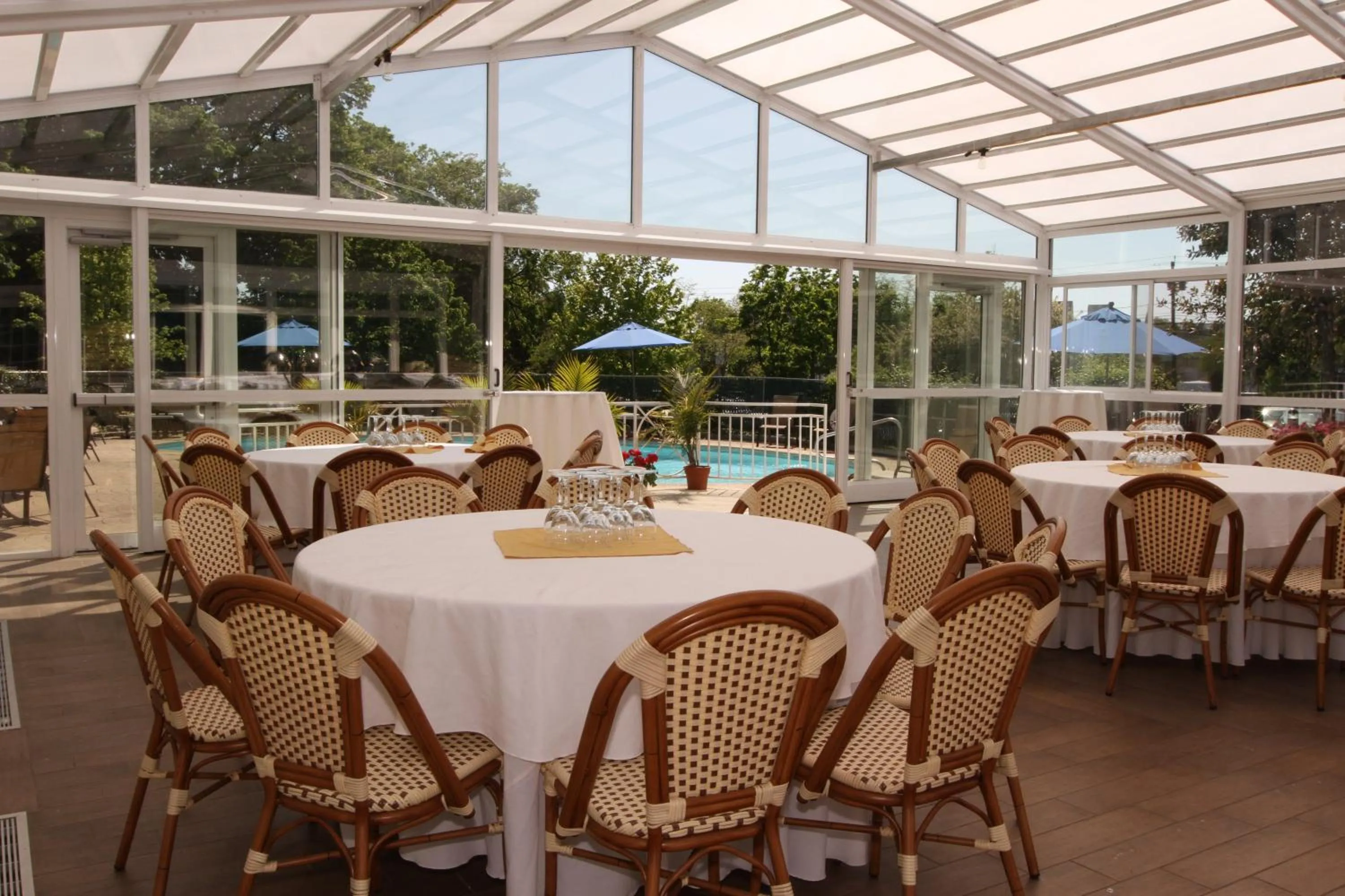 Patio in Guest House at Norwalk Inn