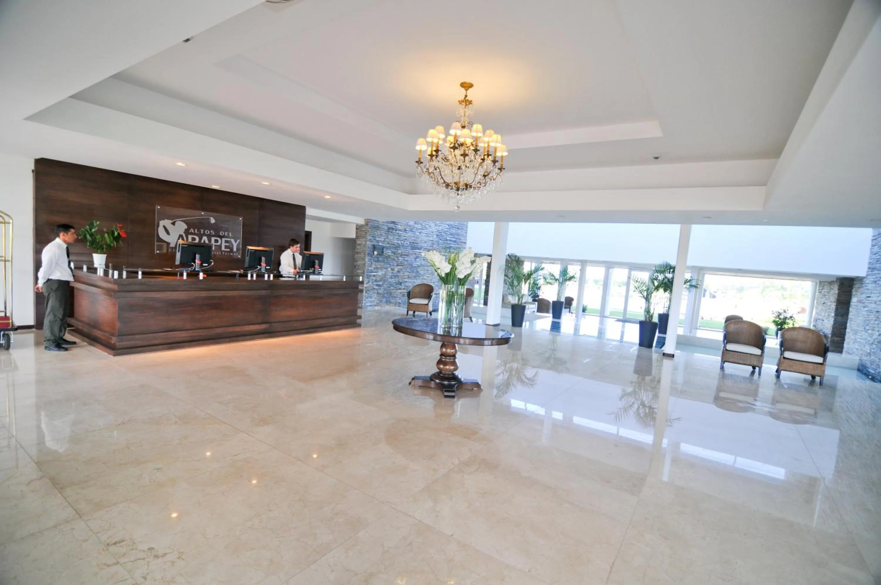 Lobby or reception in Altos del Arapey All Inclusive, Golf & Spa