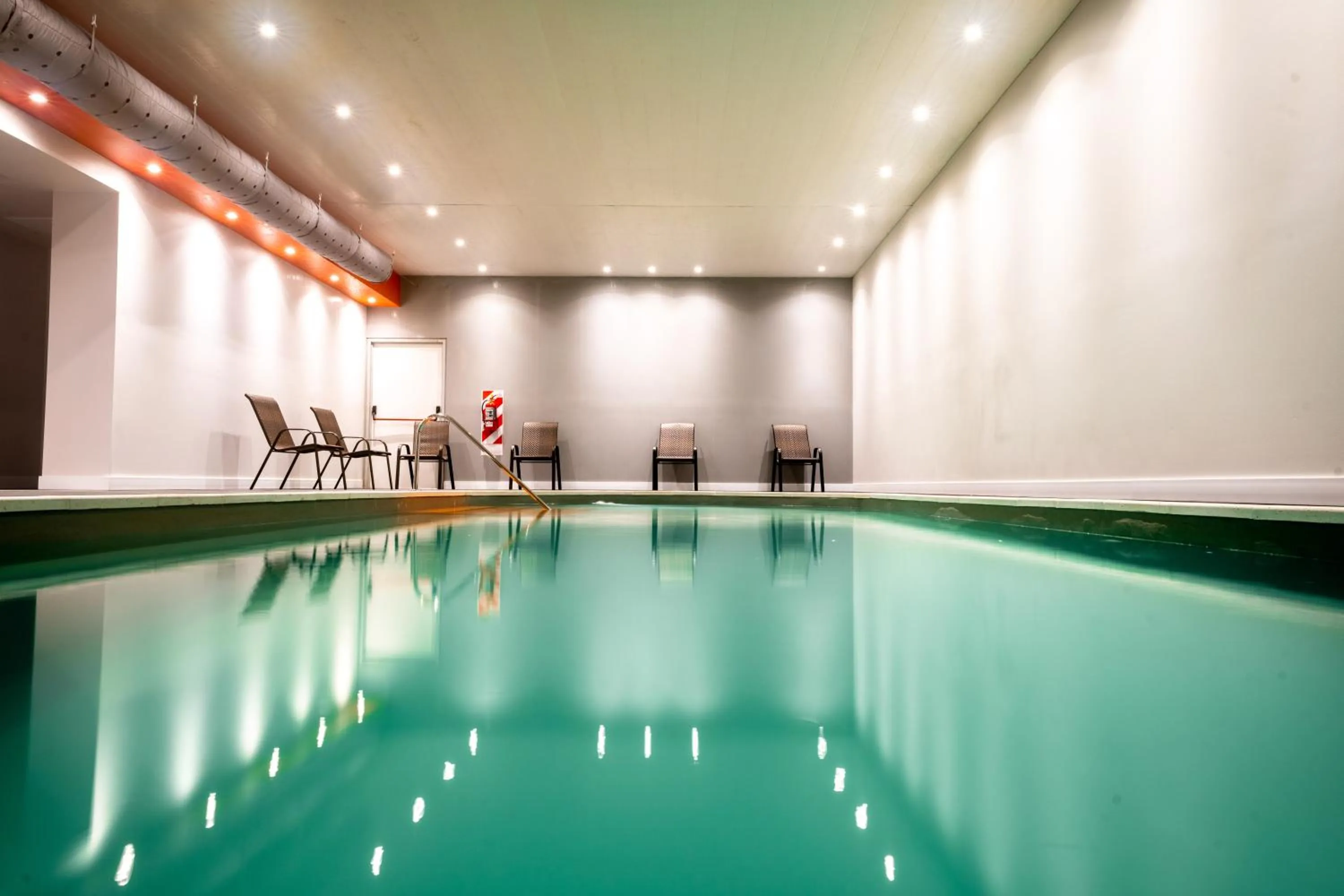 Swimming pool in Cilene del Fuego Suites & Spa