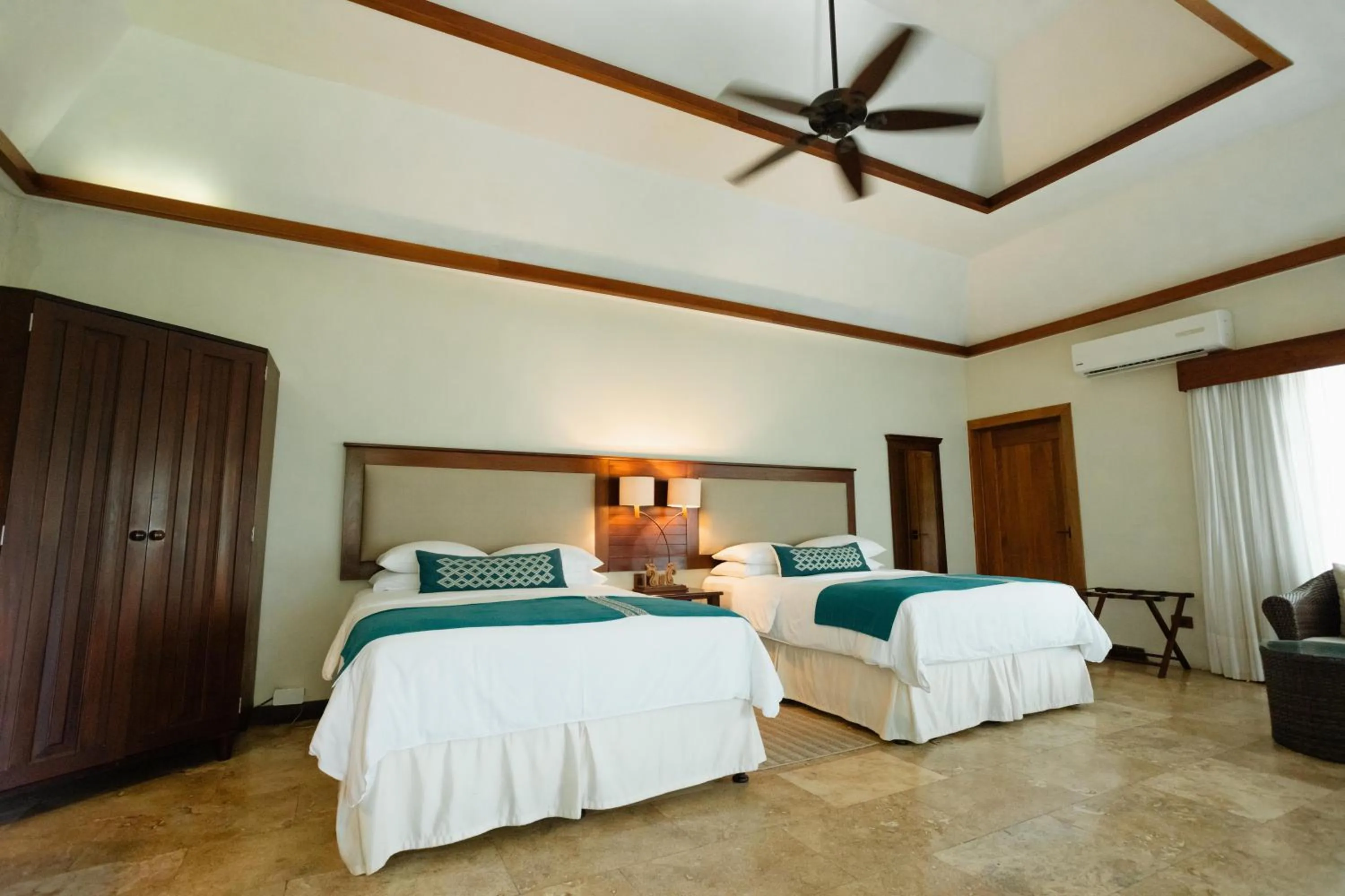 Photo of the whole room, Bed in Bolontiku Boutique Hotel & Spa