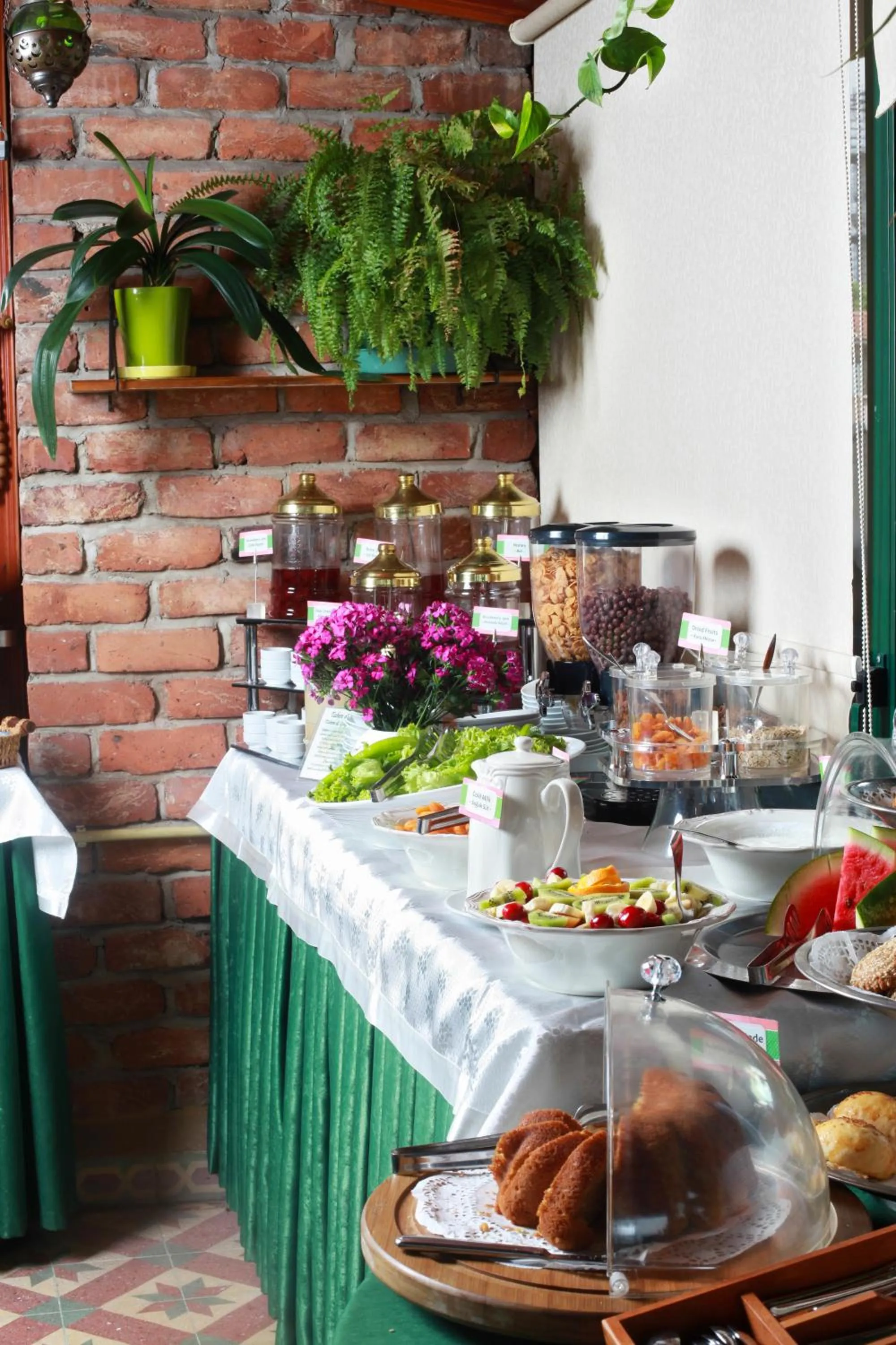 Food in Dersaadet Hotel Istanbul