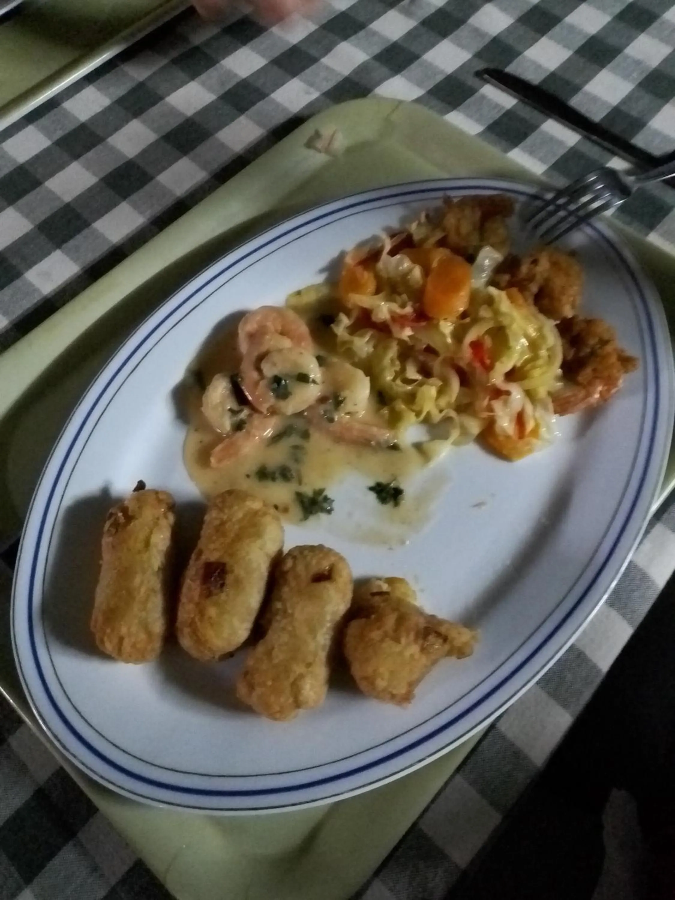 Restaurant/places to eat in Natty Tropical Valley