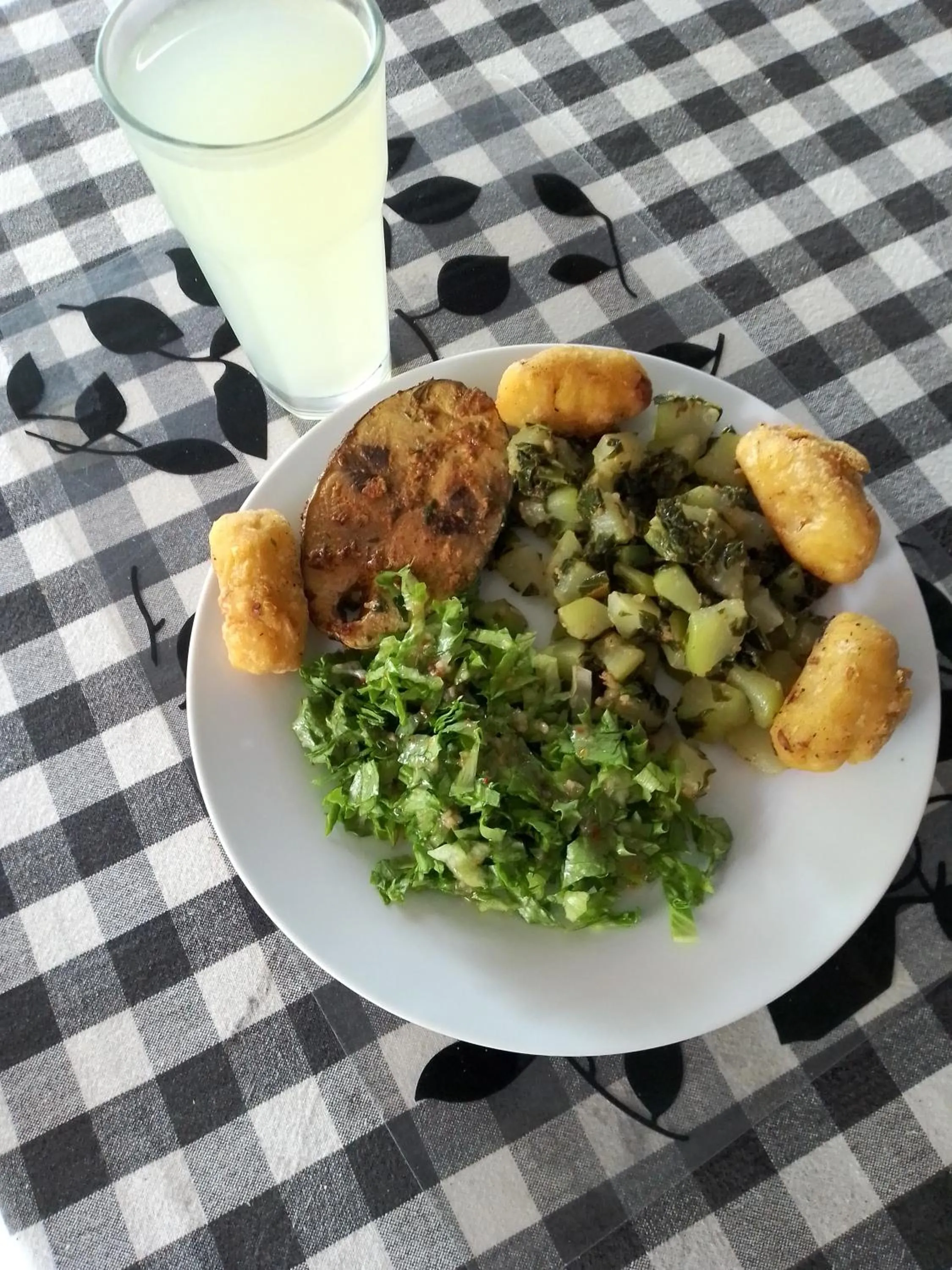 Food in Natty Tropical Valley