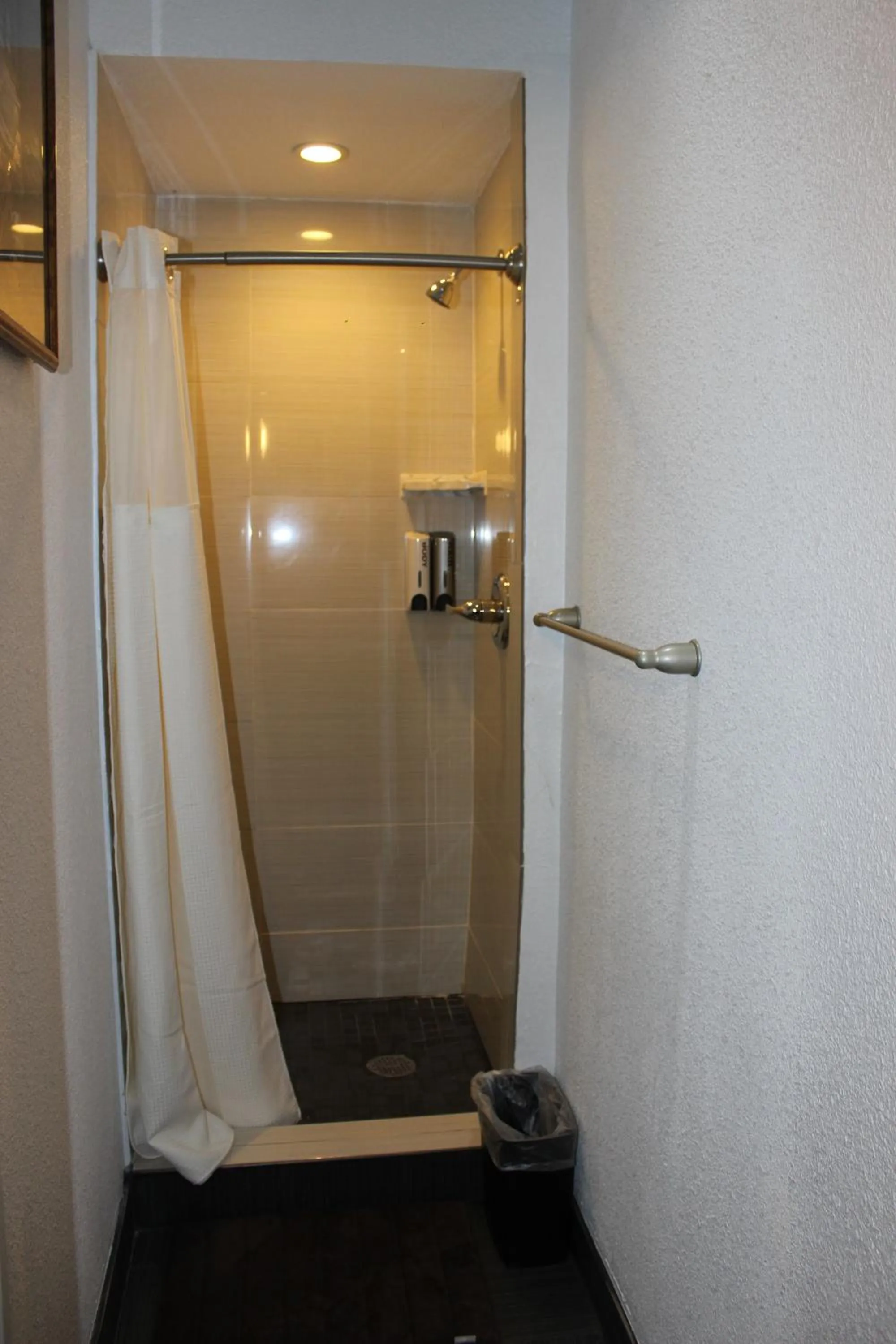 Shower in Inn on Folsom