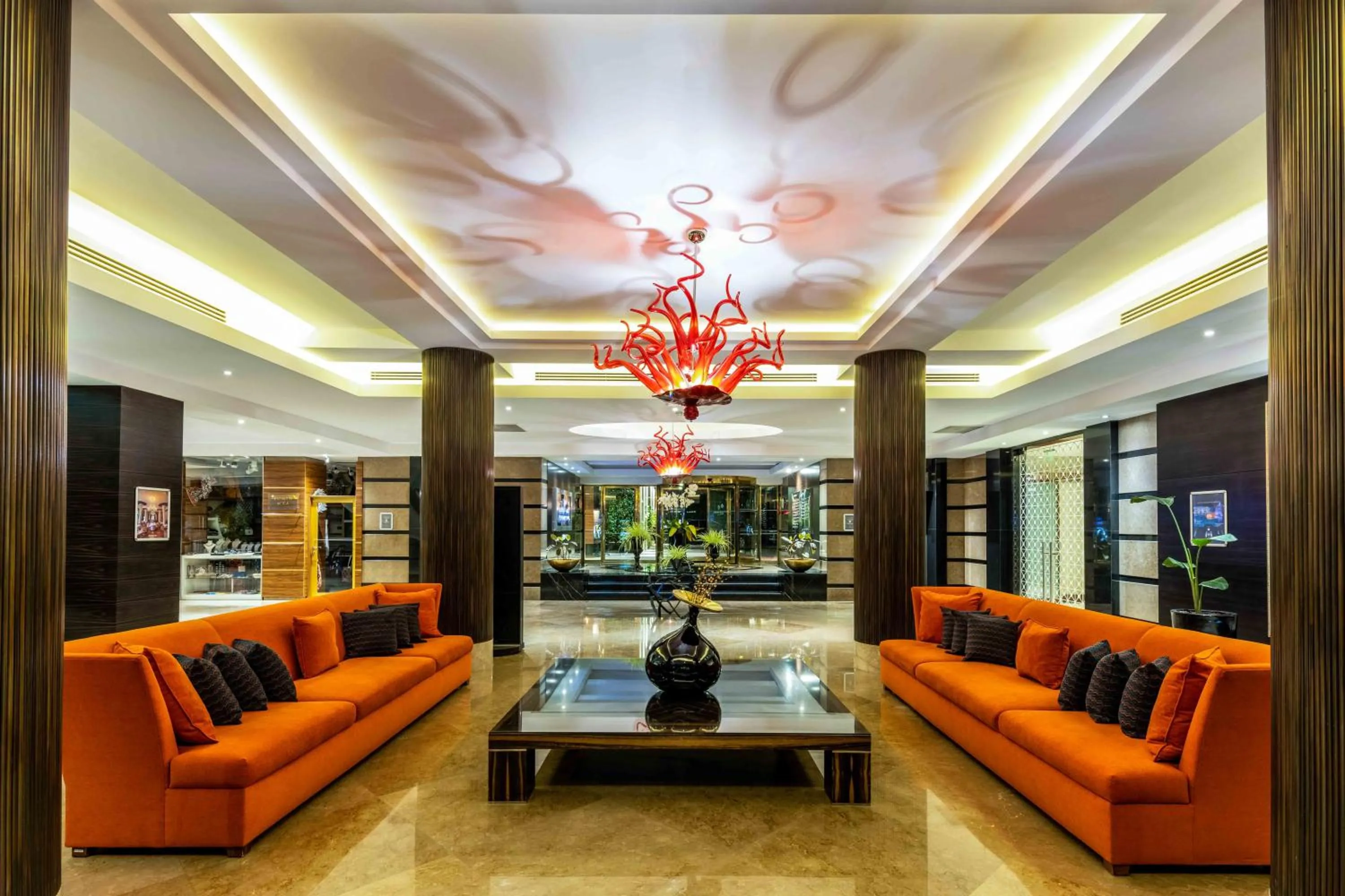 Lobby or reception in Hotel Çelik Palas Convention Center & Thermal SPA