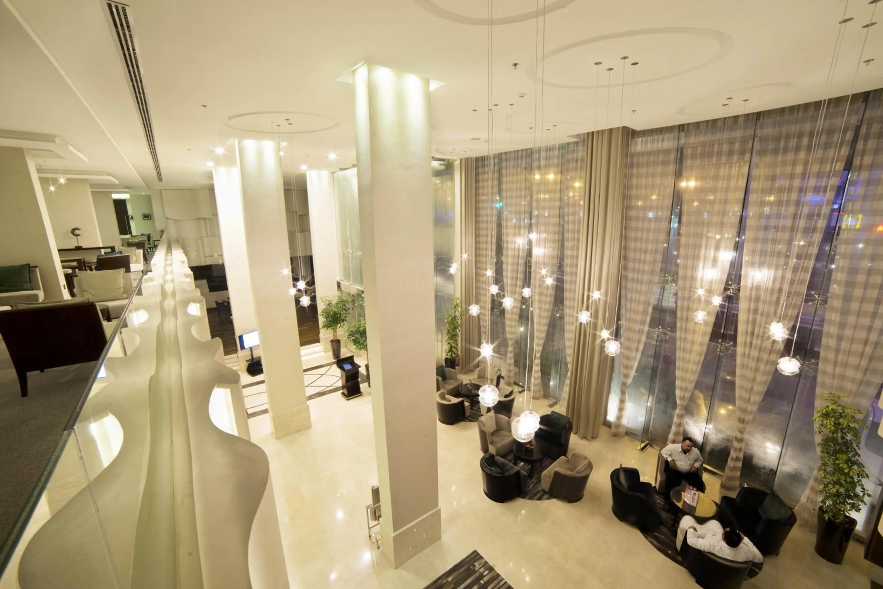 Lobby or reception in Golden Tulip Dammam Corniche Hotel