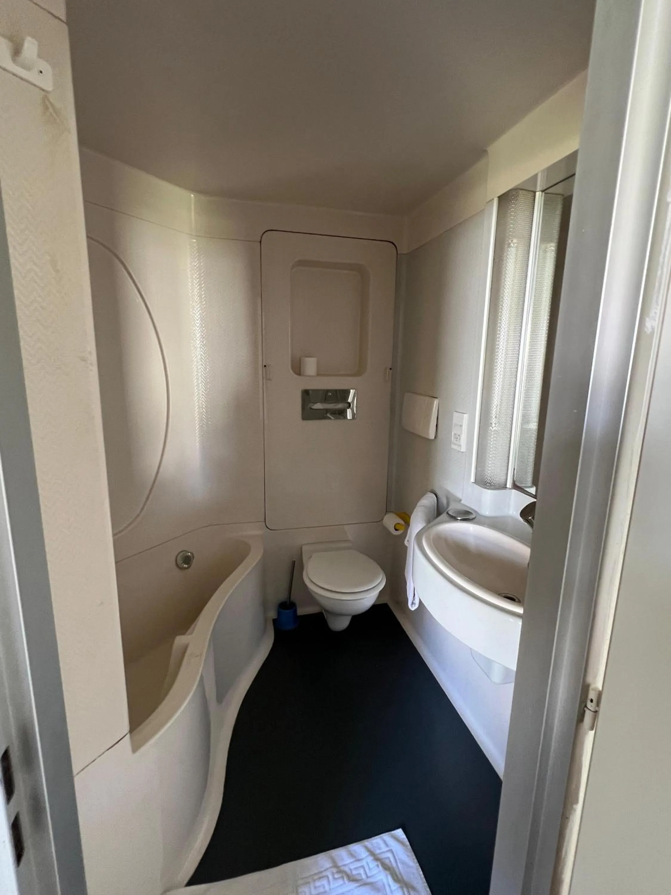 Bathroom, Bed in Hotel Charme En Maconnais Fasthotel Macon Nord