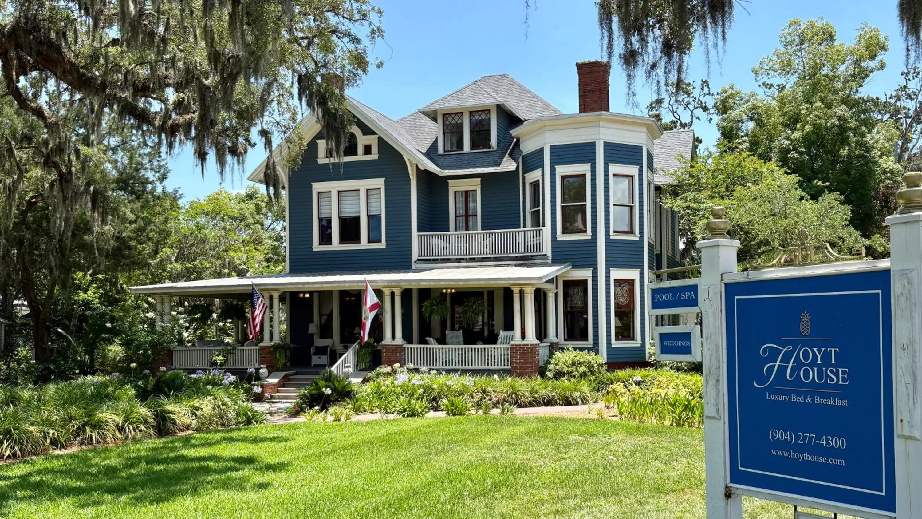 Property building in Hoyt House Luxury Bed & Breakfast