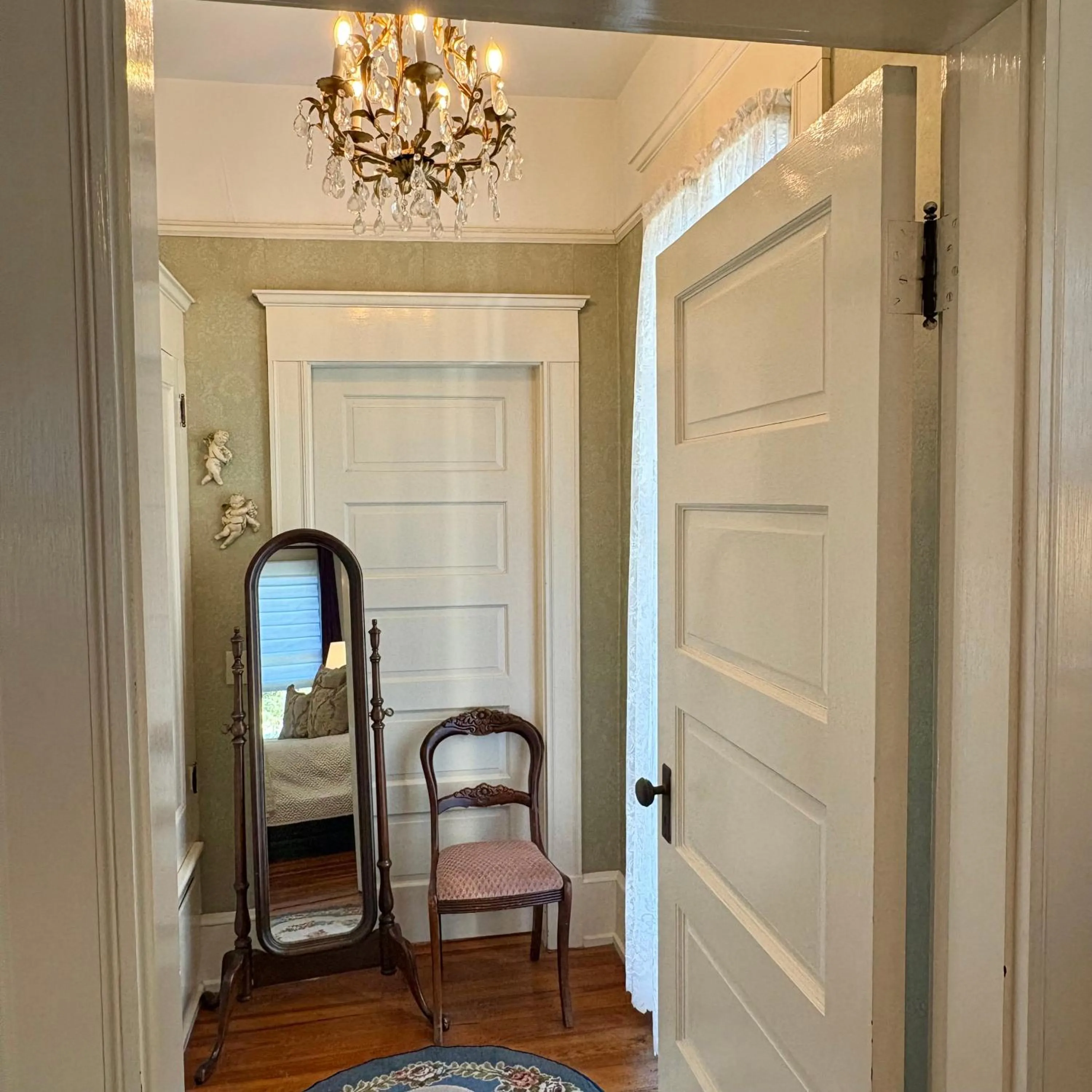 Hoyt House Luxury Bed & Breakfast