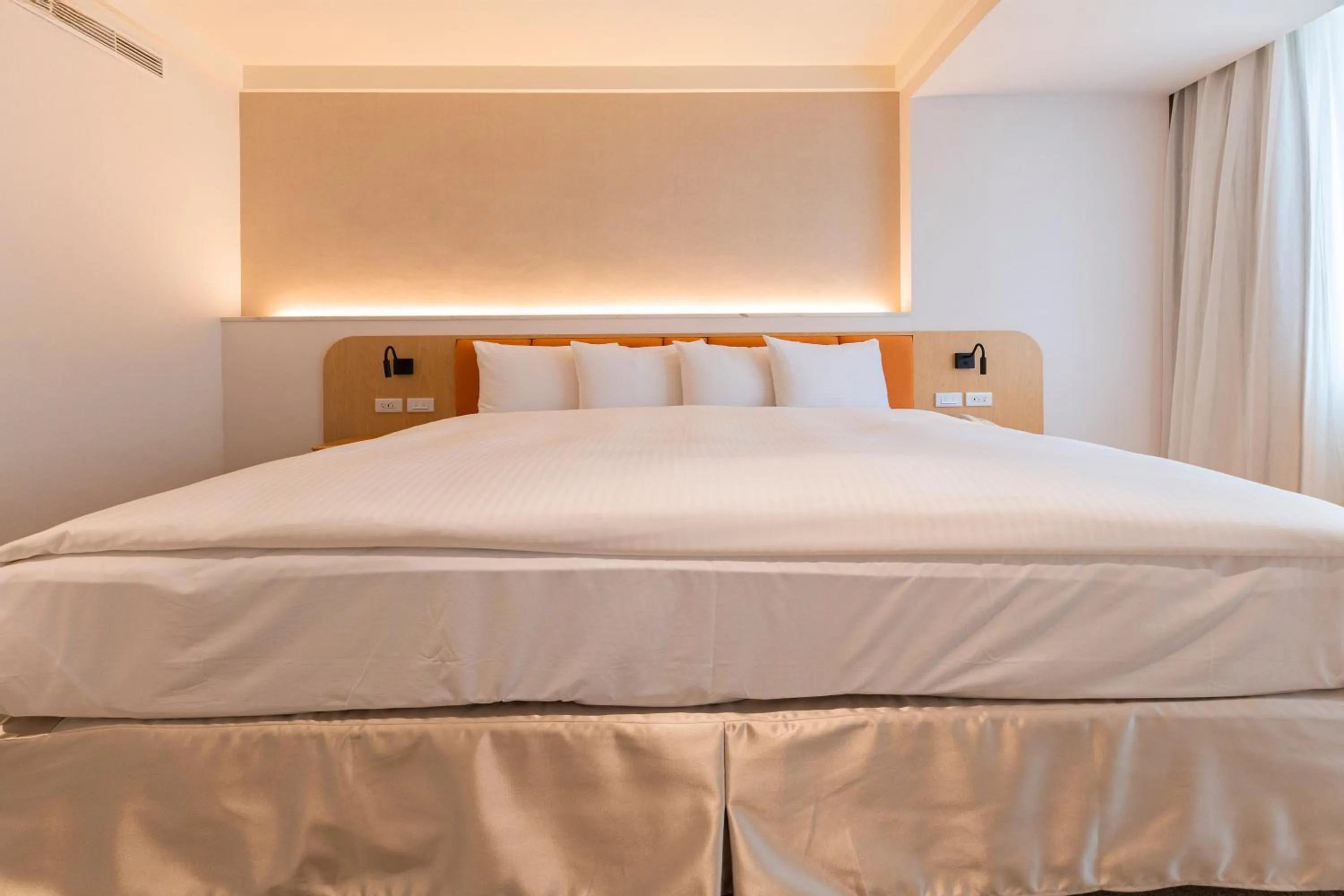 Photo of the whole room, Bed in Hotel Tainan