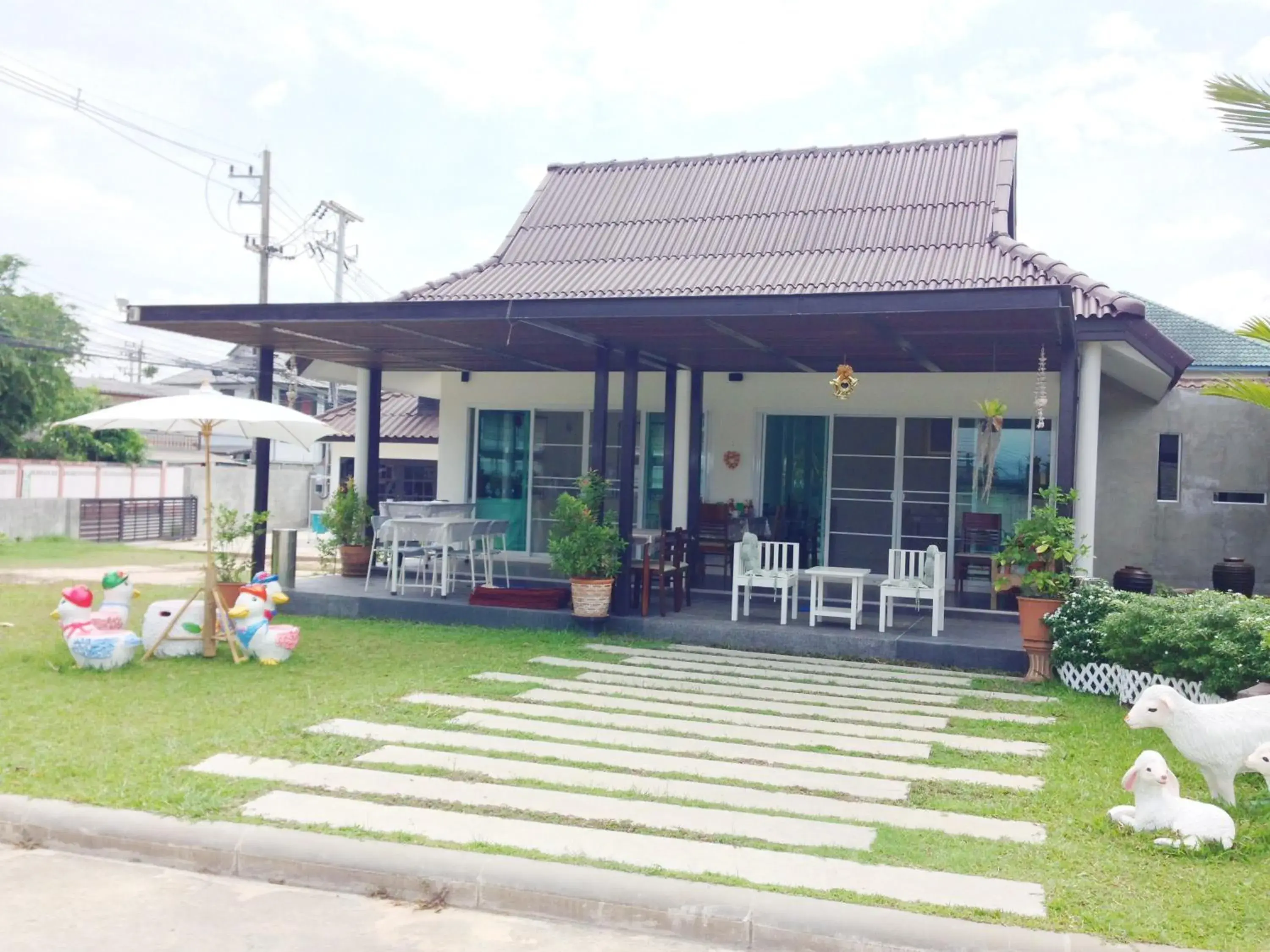 Property building in Chiangrai Green Park Resort Property building in Chiangrai Green Park Resort