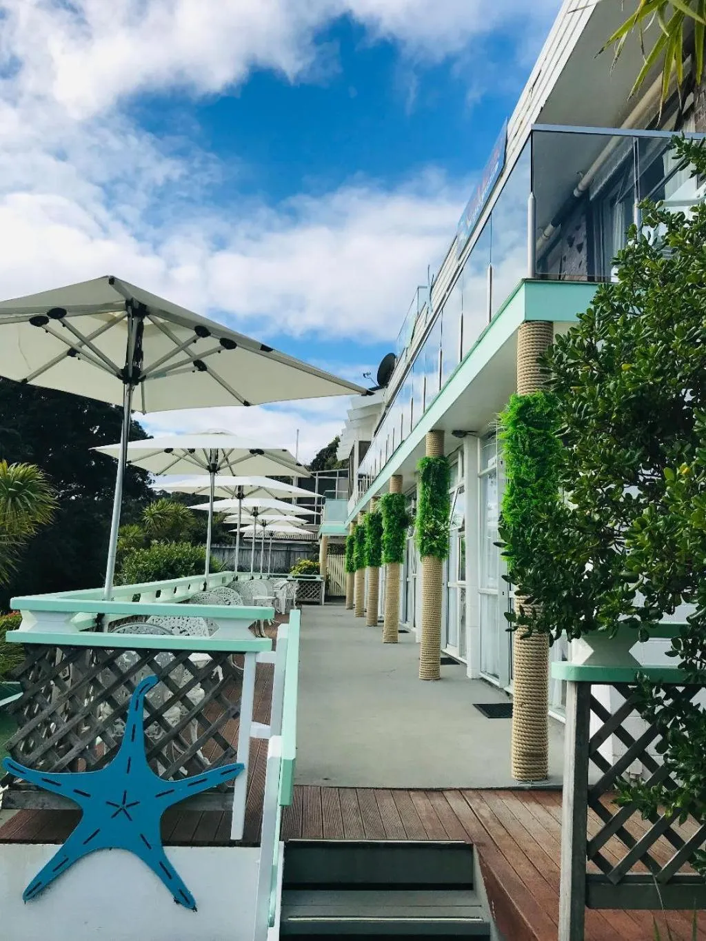 Patio in San Marino Motor Lodge Absolute Beachfront