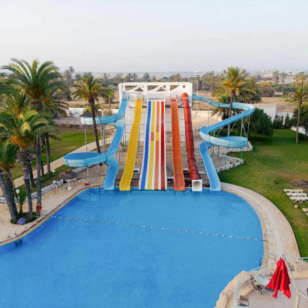 Swimming pool in One Resort Jockey Monastir
